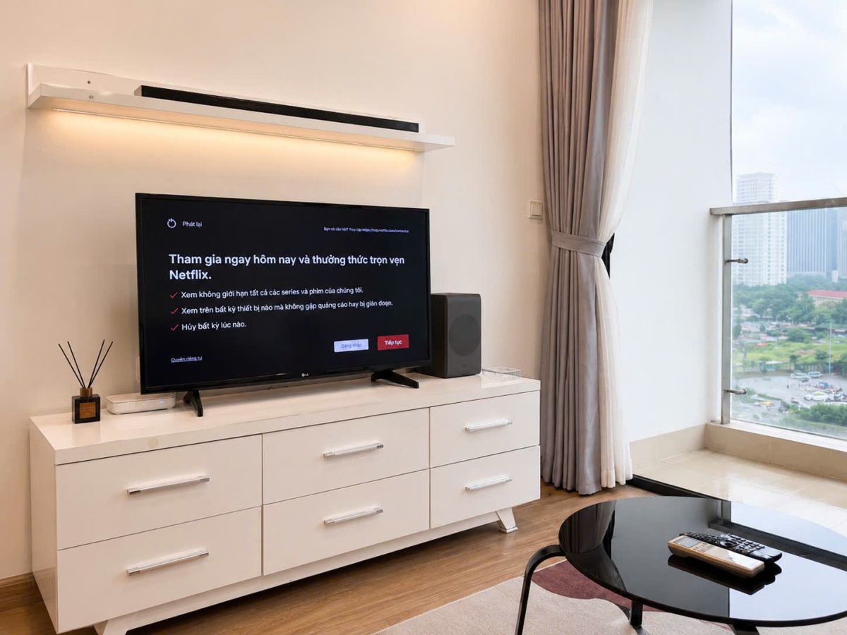 Neon Suite 2PN S3.0608A - Vinhomes Skylake