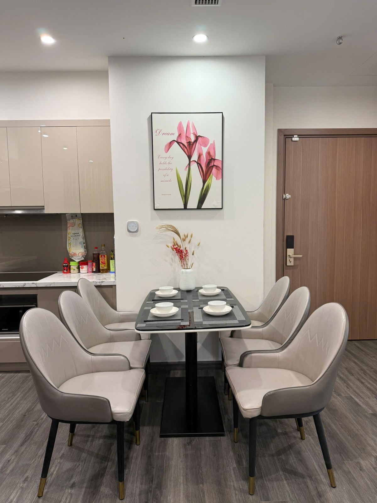 Opal 2PN S2.18-12A16 - Vinhomes Ocean Park 1