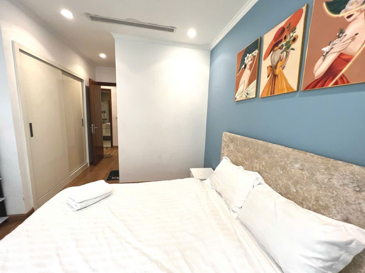 Azure 1PN P9.12A06 - Homestay Times City