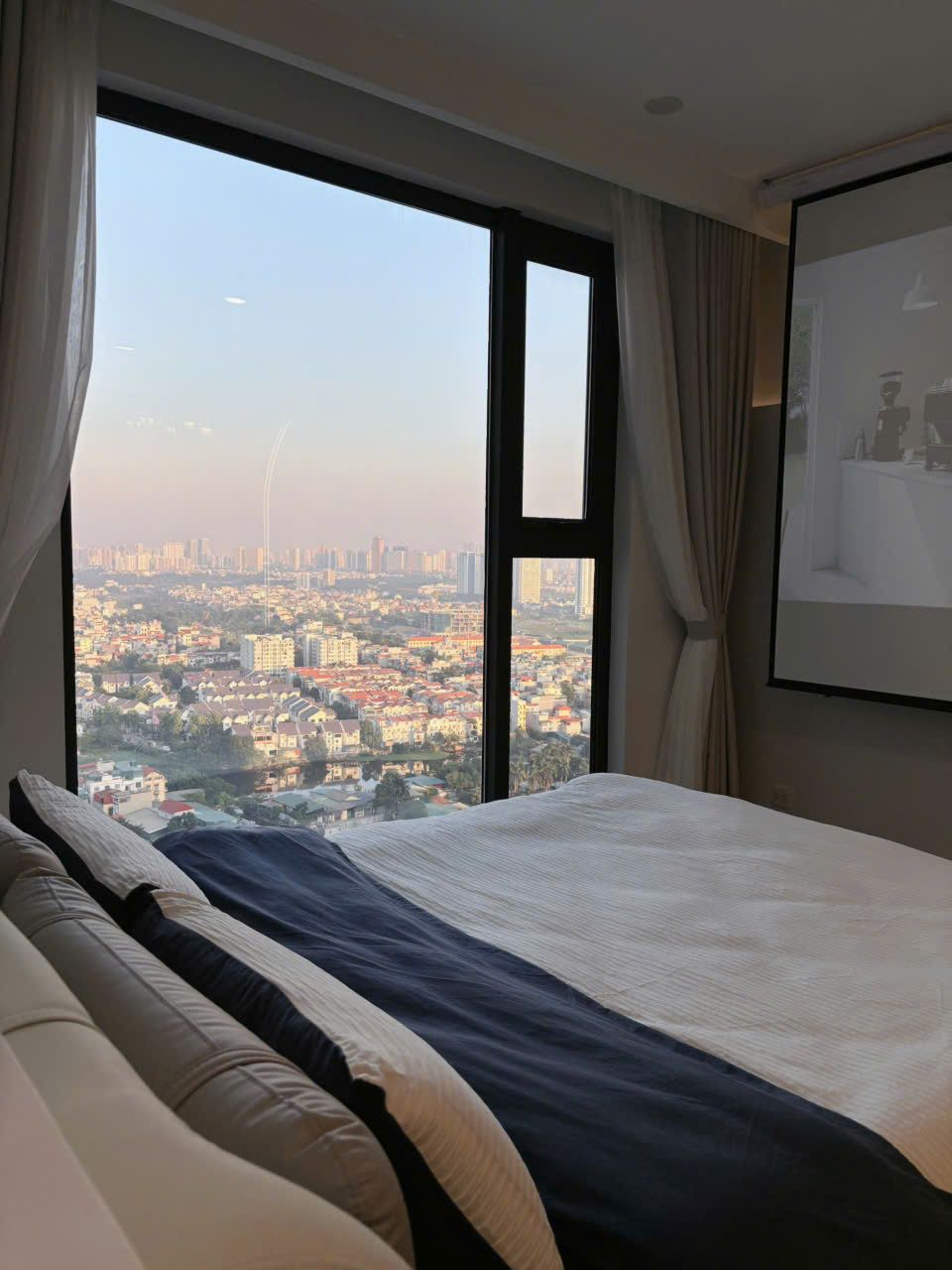 Vệt Nắng Studio MAS A.2810 - Vinhomes Smart City
