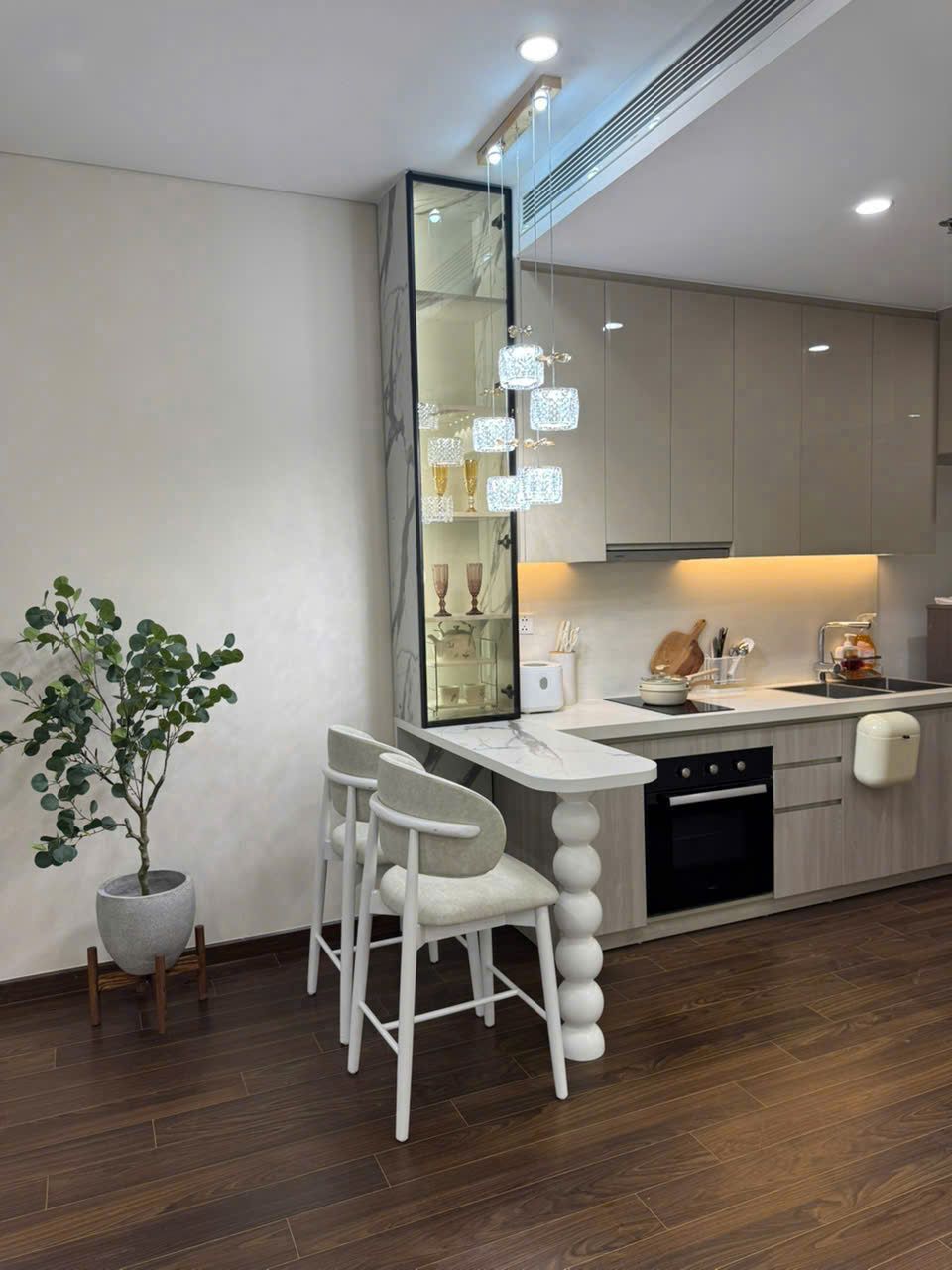 Lá Bình Yên Studio B.2910 - Vinhomes Smart City