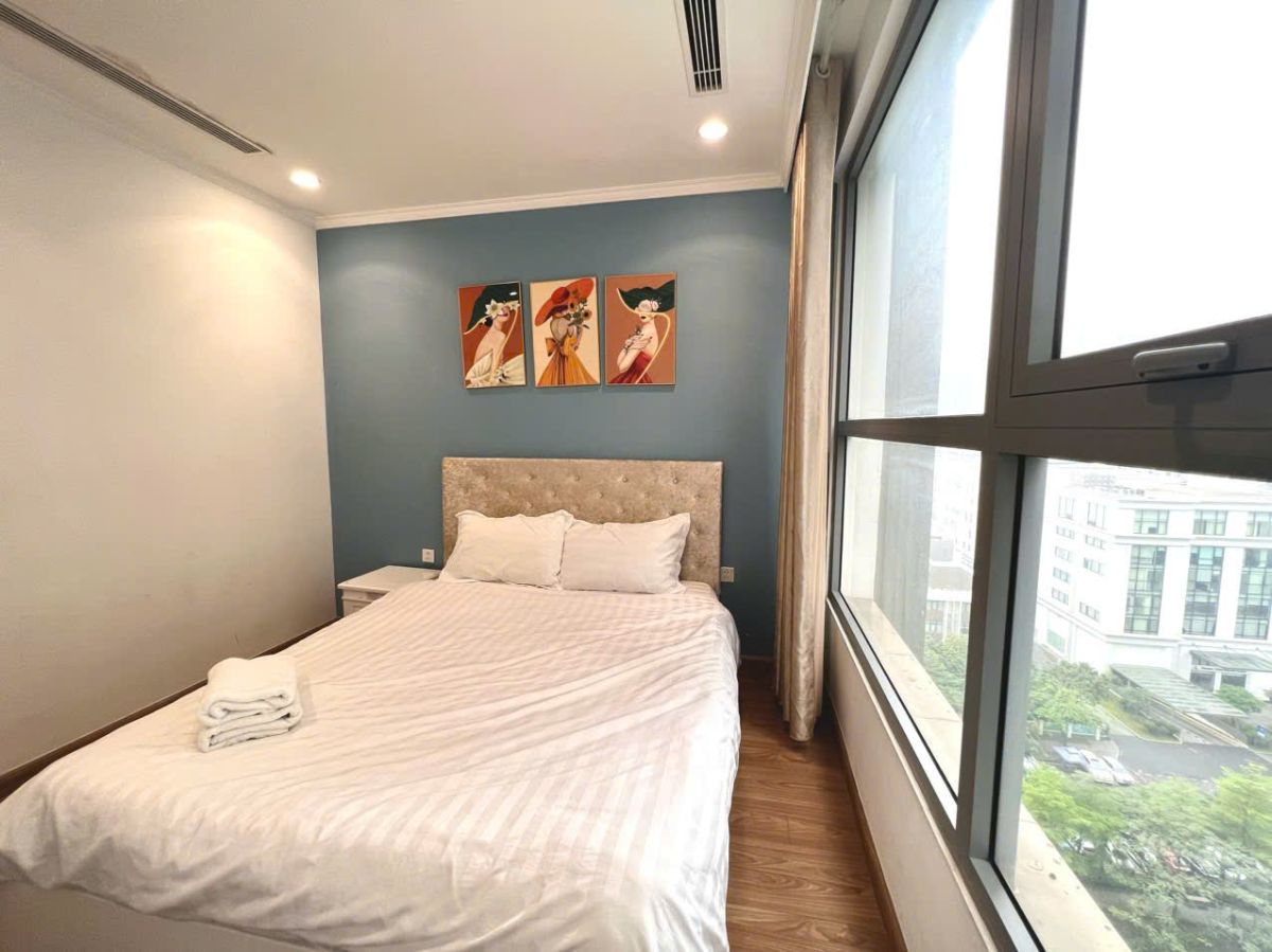 Azure 1PN P9.12A06 - Homestay Times City