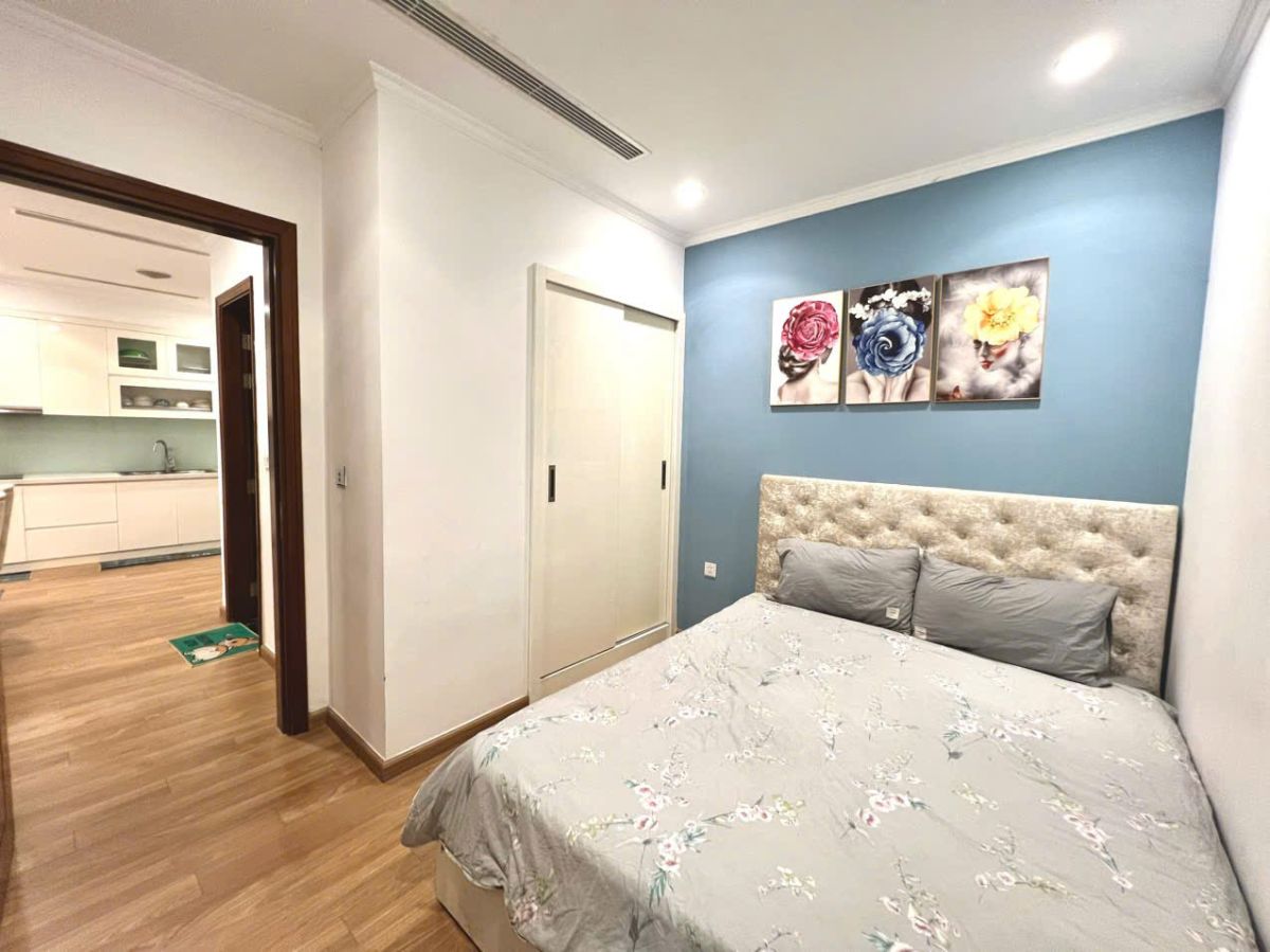 Azure 1PN P9.12A06 - Homestay Times City