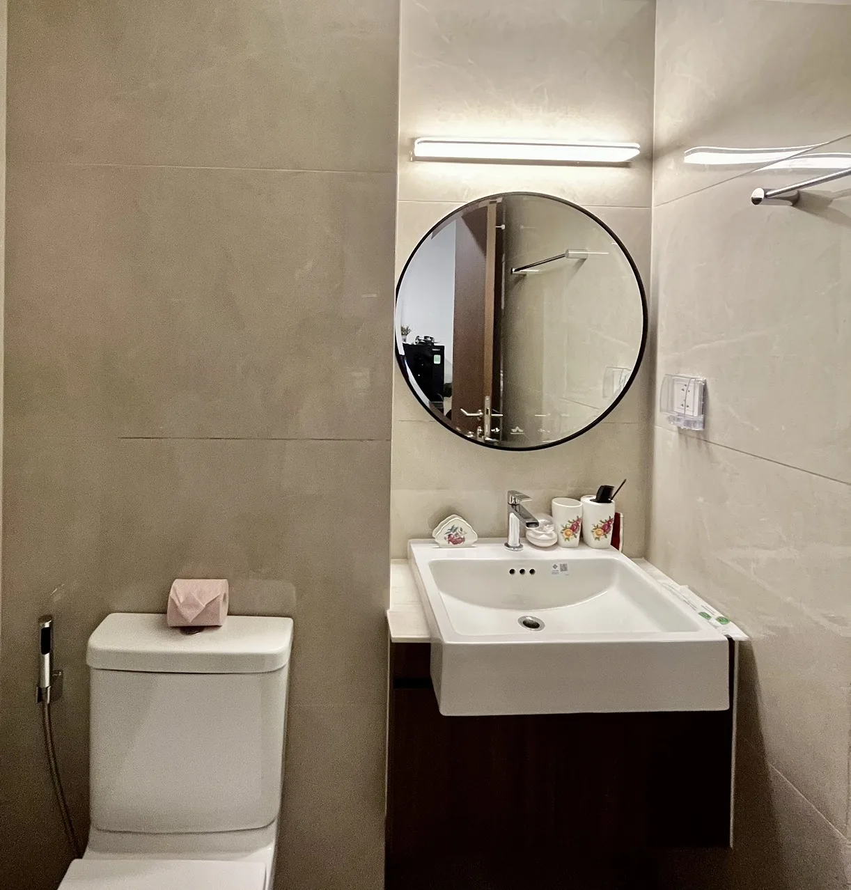 Căn hộ Masteri Waterfront có máy chiếu