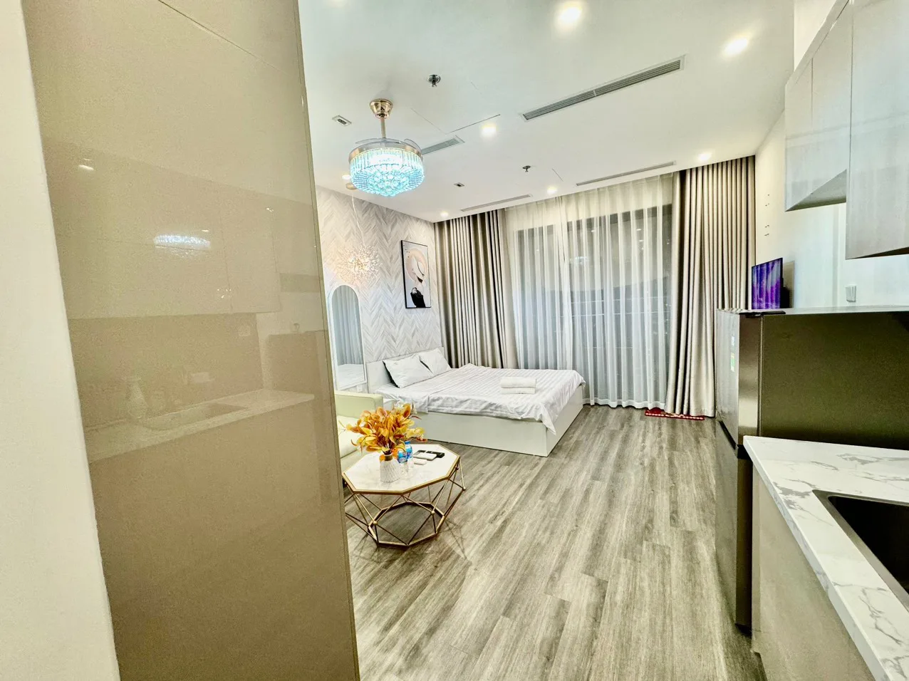 Studio TK1 Luxury - Vinhomes Smart City