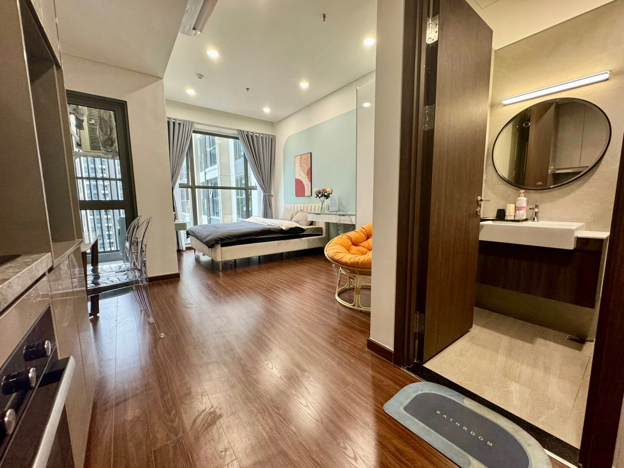Masteri Water Fornt M1, 32m2 view nội khu