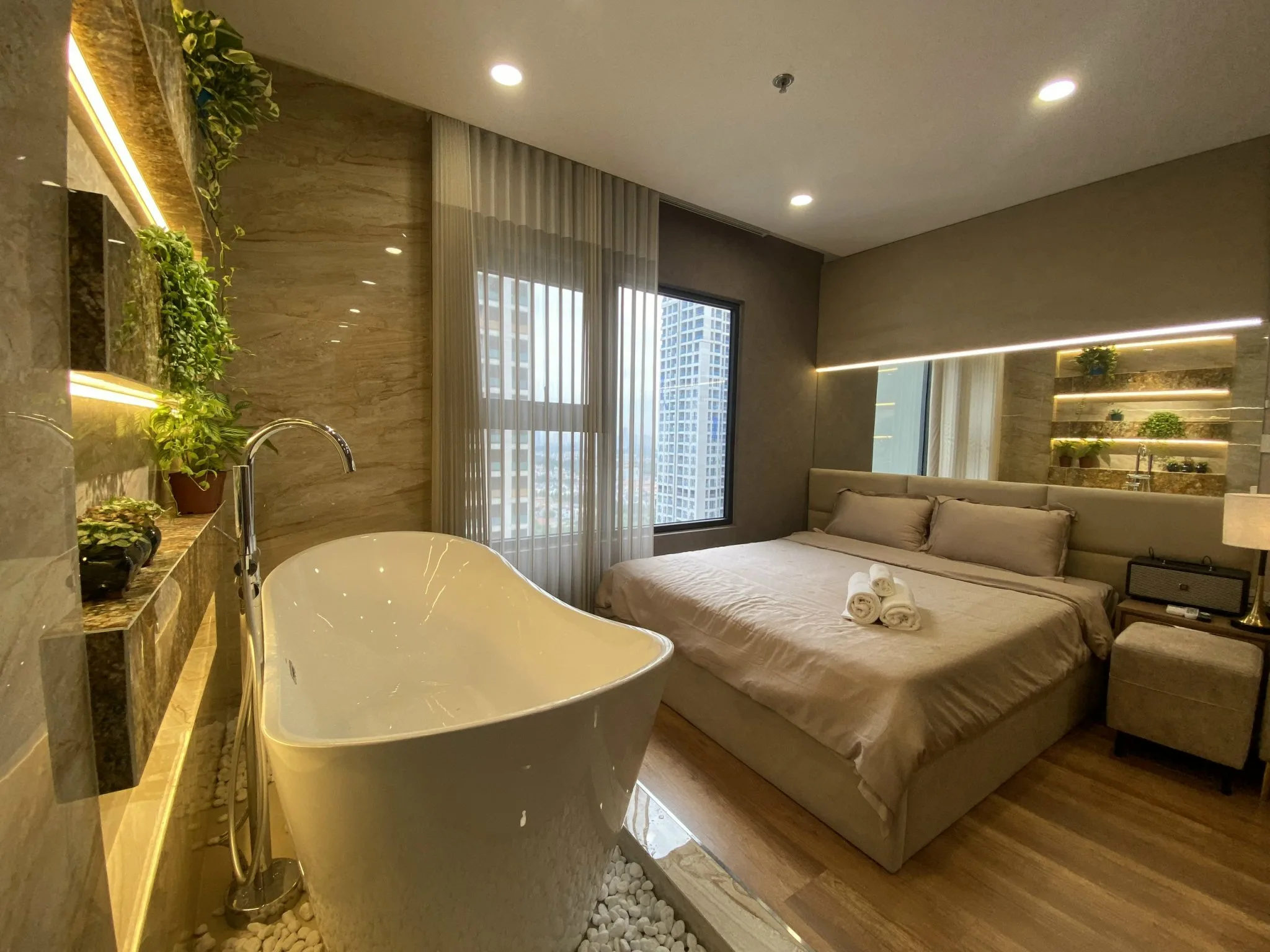 Studio Mystery 34m2, có bồn tắm view biển hồ