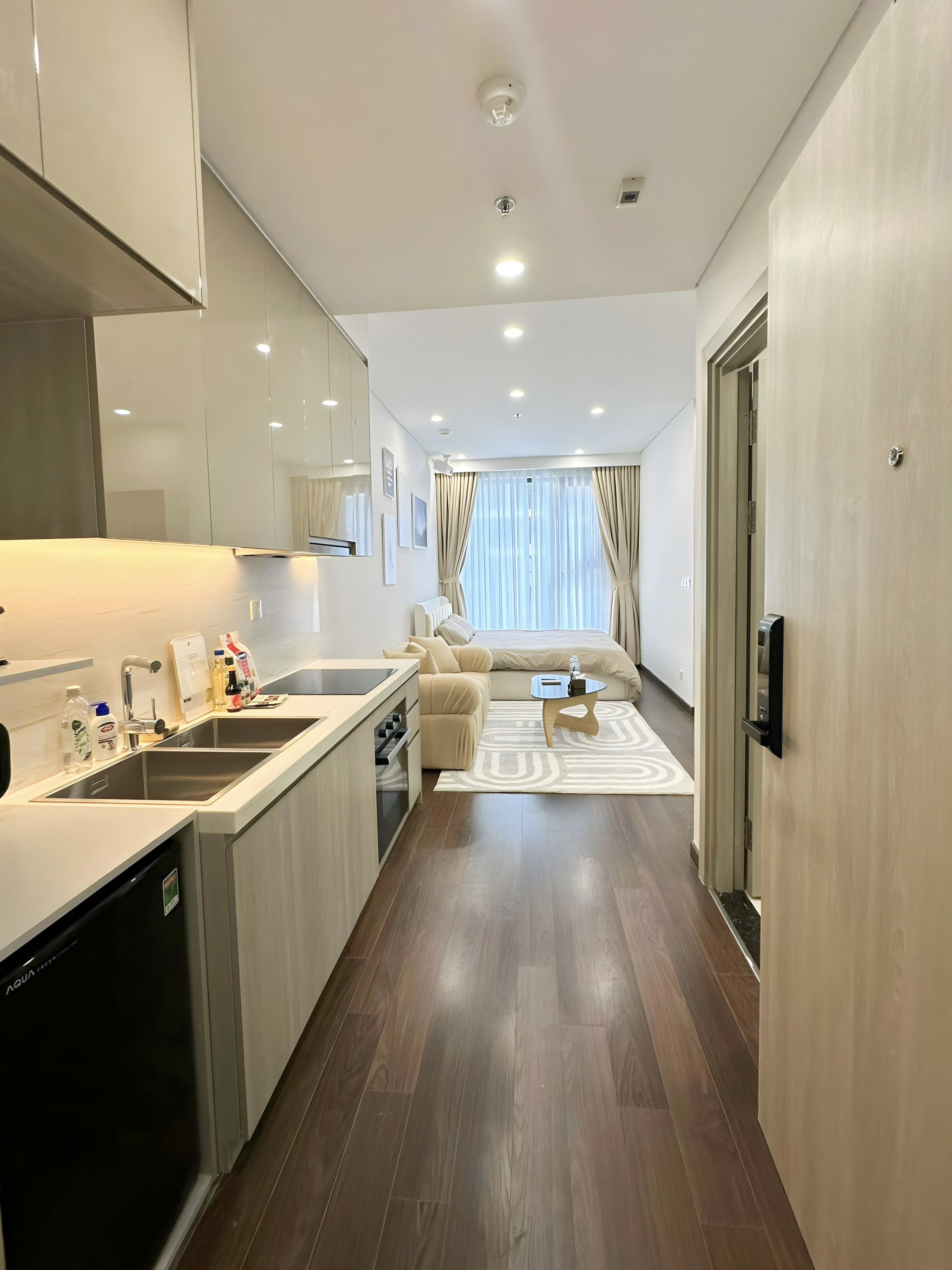 Căn hộ dịch vụ Smart City - Phân khu cao cấp Masteri có máy chiếu