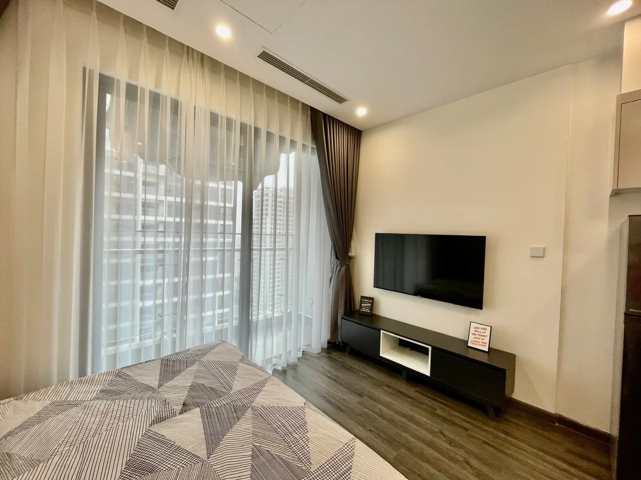 Sun Homestay Smart City - Studio Tonkin