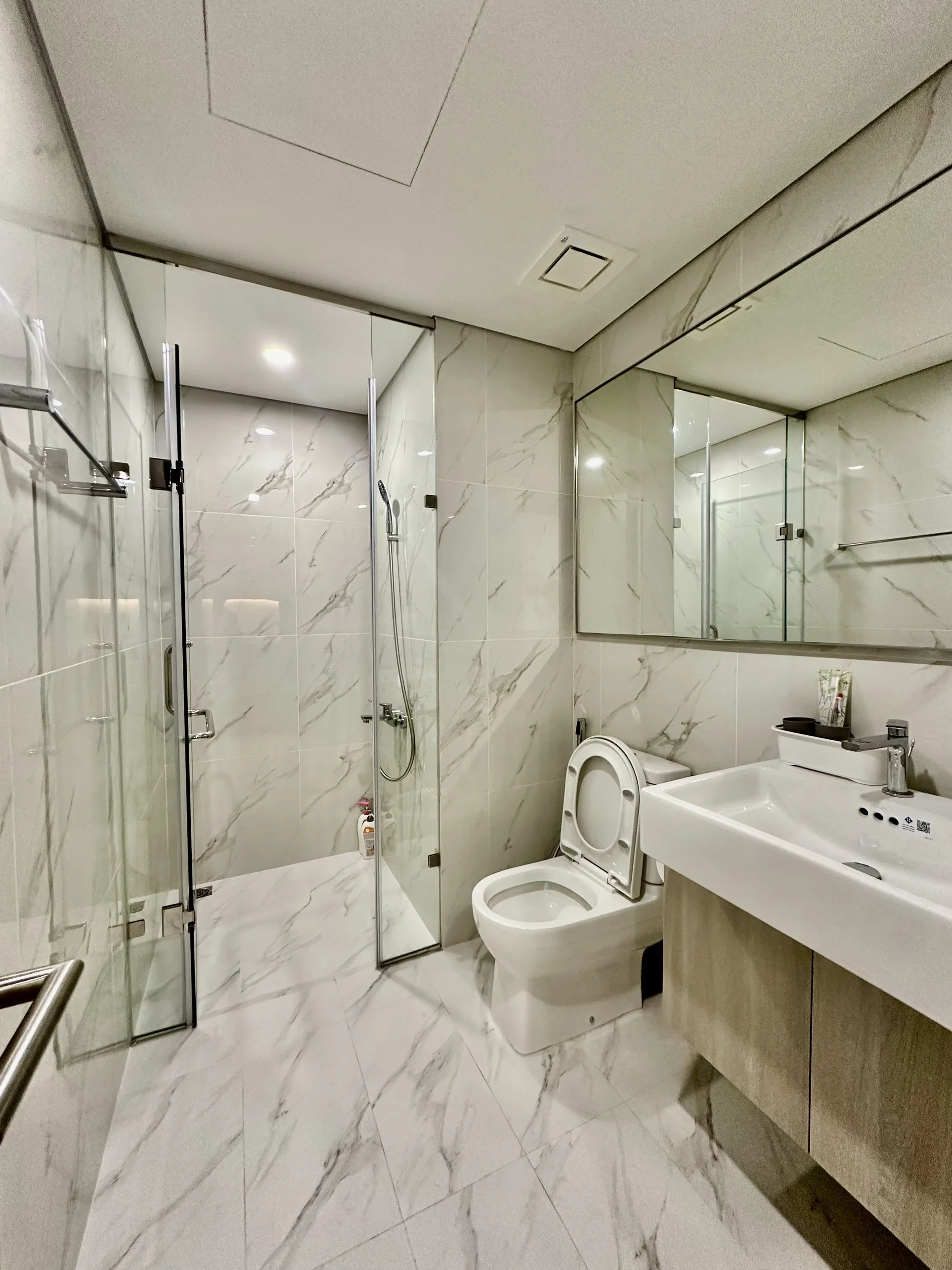 Căn hộ dịch vụ 1PN+ Vinhomes Smart City tòa Masteri 5*
