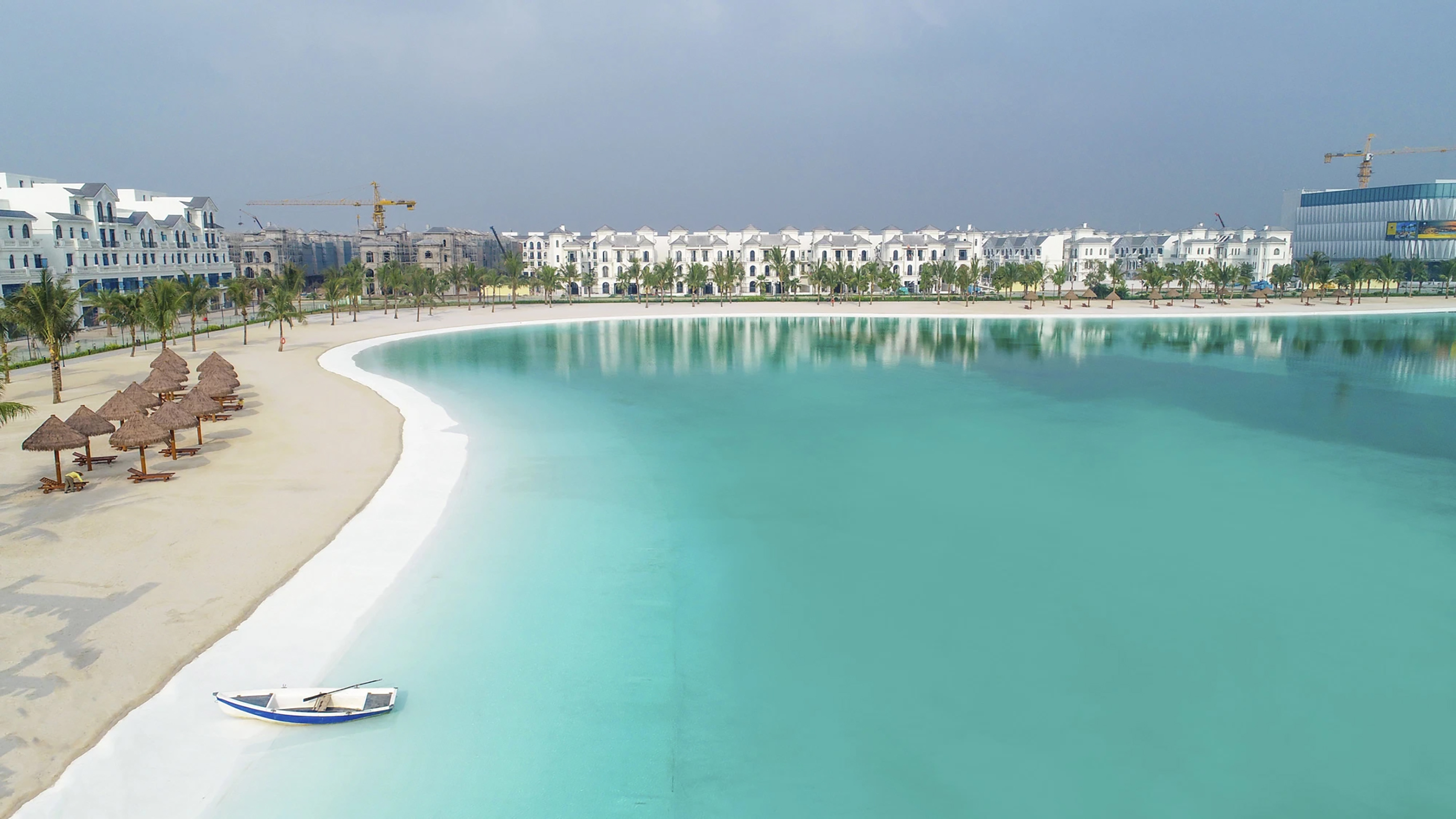 Biển nhân tạo Vinhomes Ocean Park - Đẹp, độc, lạ nhất Việt Nam