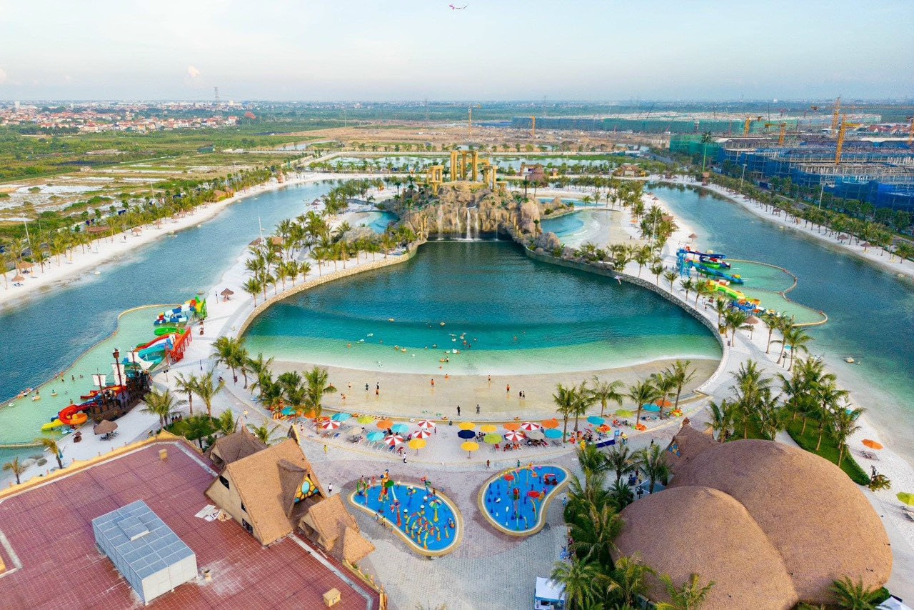 “Nhảy sóng” hết mình tại VinWonders Wave Park