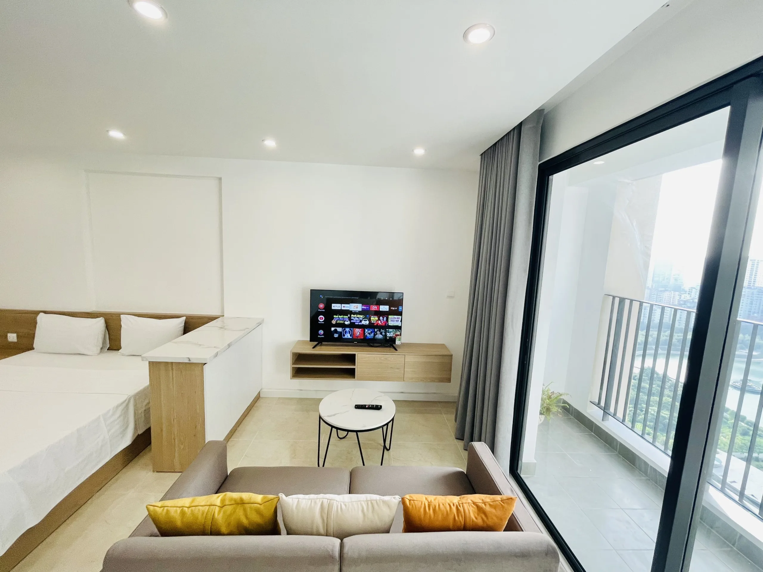 Căn hộ dịch vụ - Studio Dcapital
