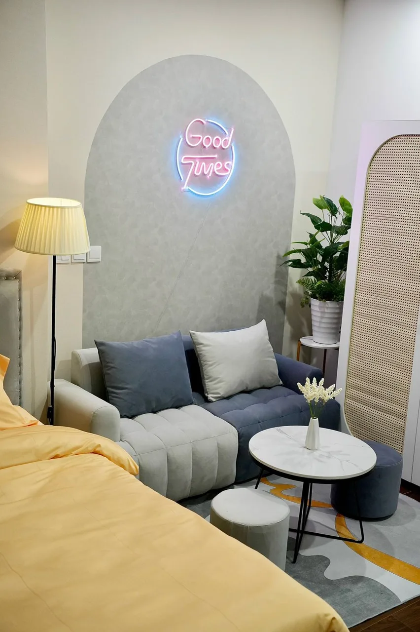 Homestay Vinhomes Smart City - Studio Masteri 5* ( có bể bơi )