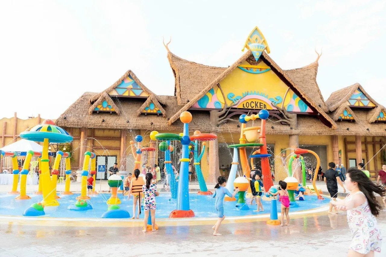 Vé Công viên nước Royal Wave Park ( Biển tạo sóng ) - Ocean Park 2