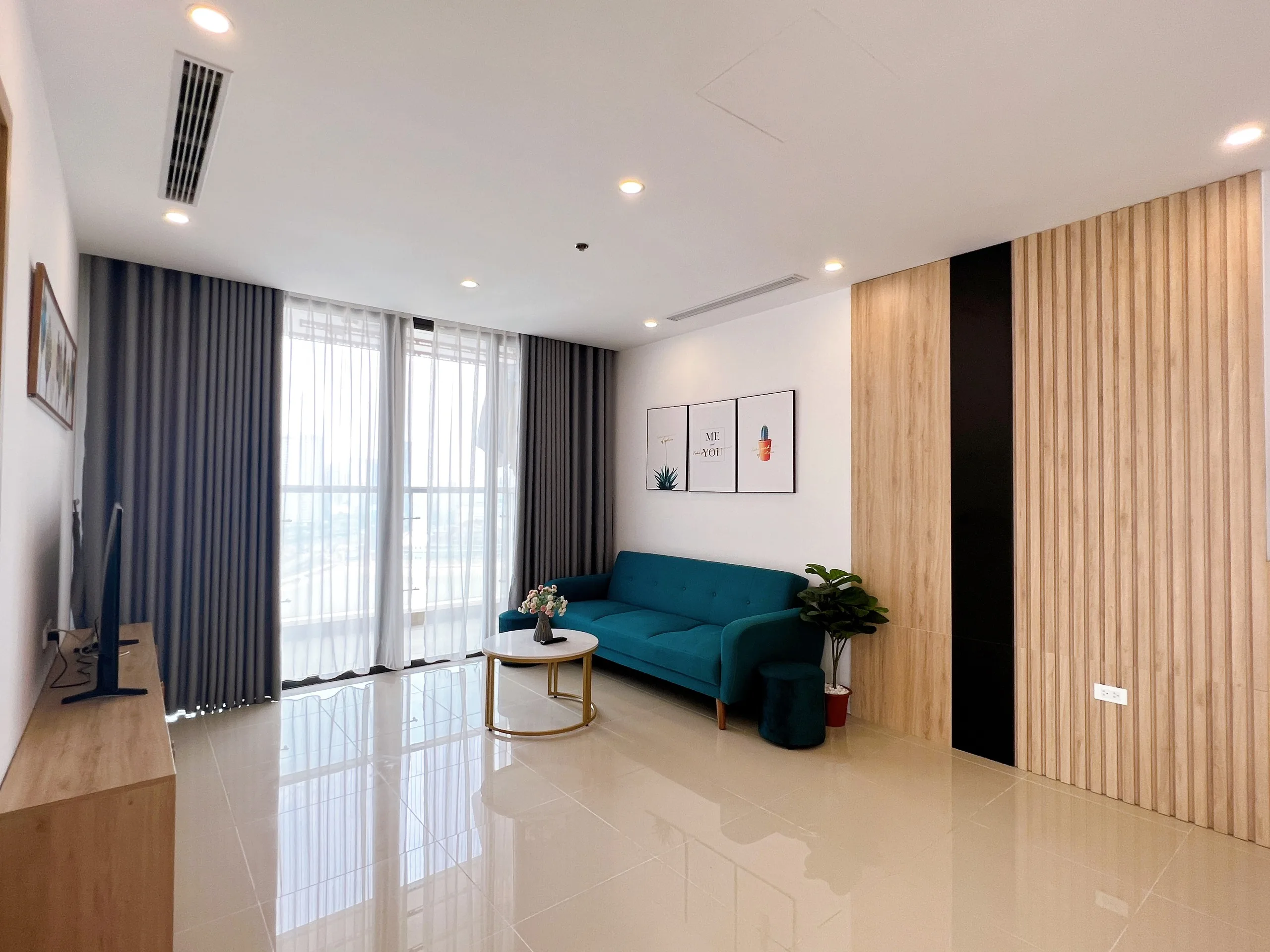 Homestay Vinhomes Sky Lake - Căn hộ 2N View hồ