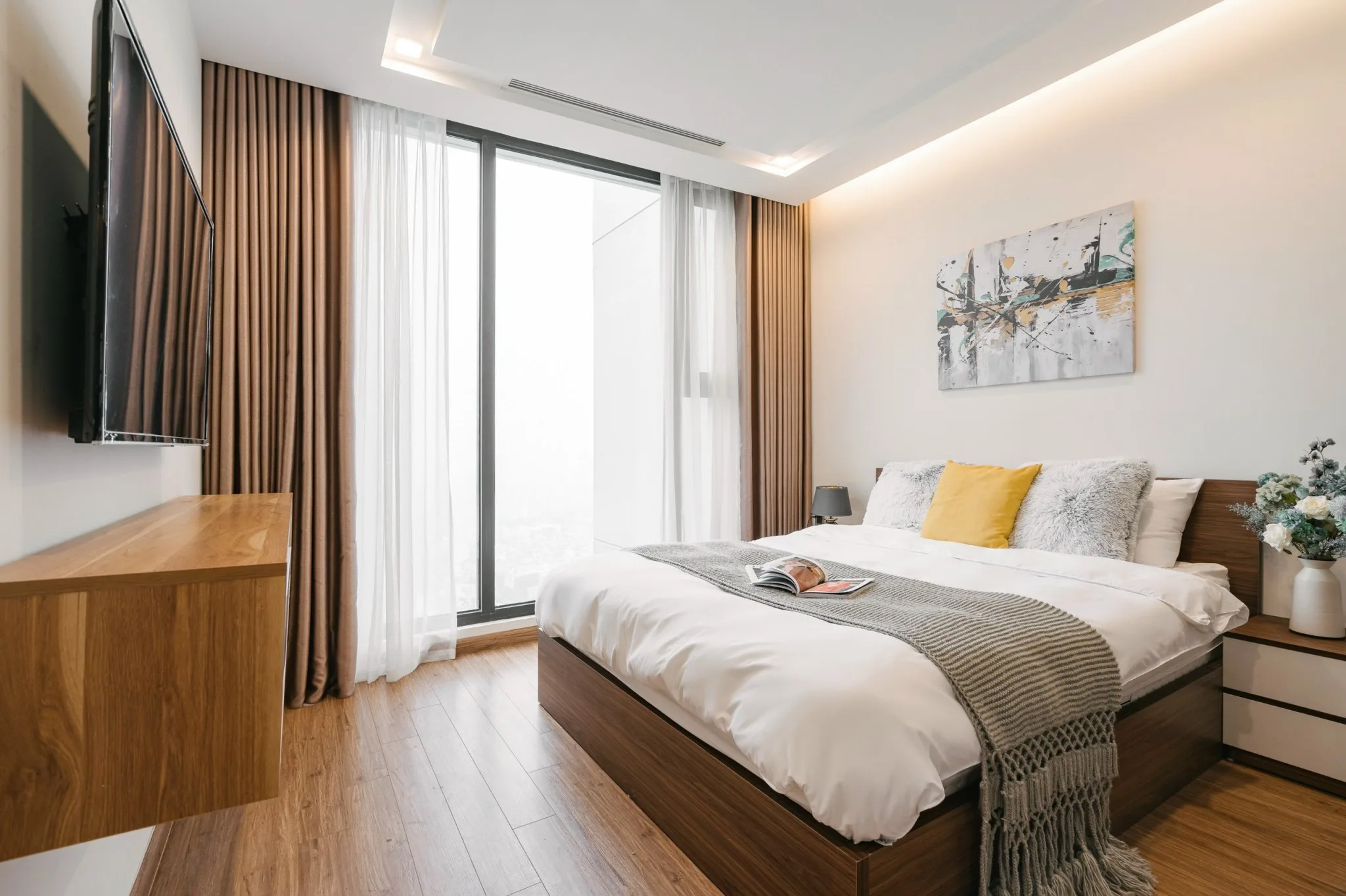 Homestay Vinhomes Metropolis Liễu Giai - Luxury