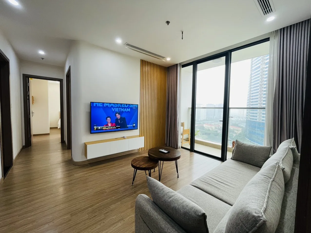 Homestay Vinhomes Sky Lake