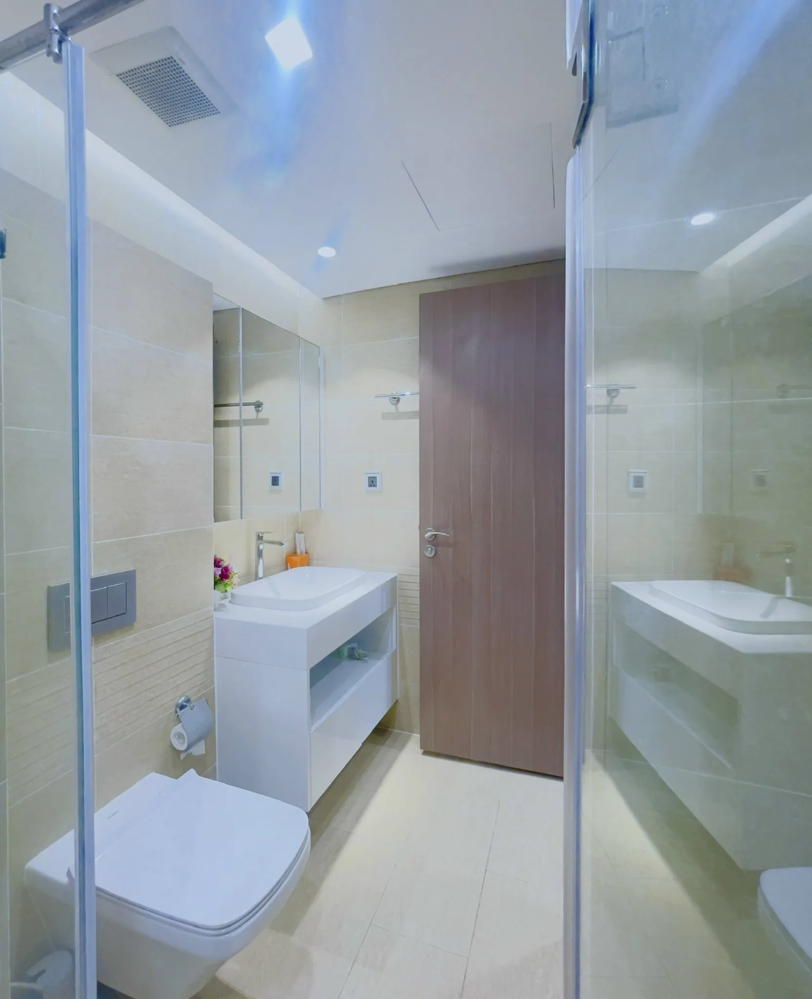 Homestay Vinhomes Metropolis - Căn hộ dịch vụ
