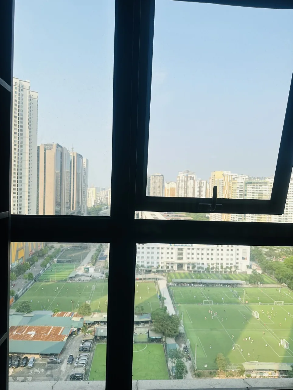 Homestay Dcapital Trần Duy Hưng - Studio Luxury Lake View