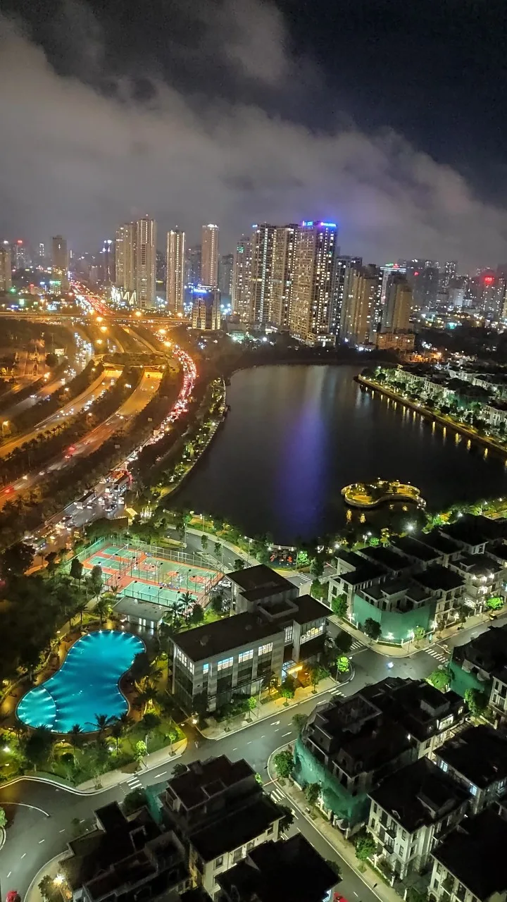 Căn hộ dịch vụ Vinhomes GreenBay - Studio Lake View
