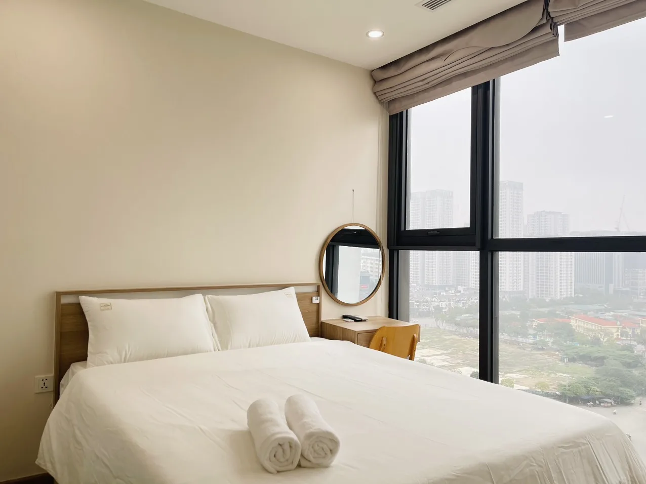 Homestay Vinhomes Sky Lake