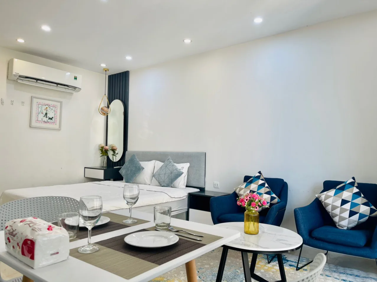 Homestay D'capital Trần Duy Hưng Studio Lake View