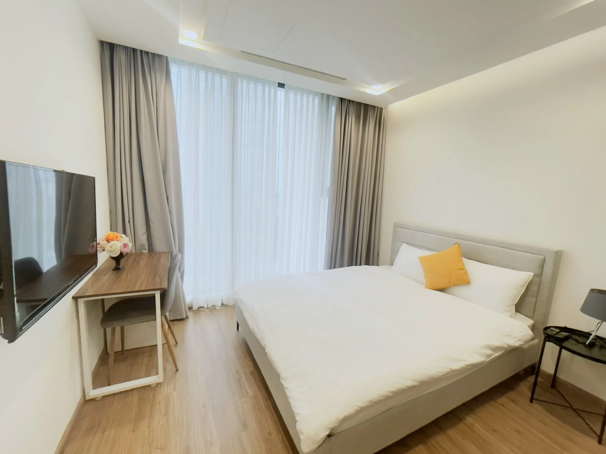 Homestay Vinhomes Metropolis - Căn hộ dịch vụ