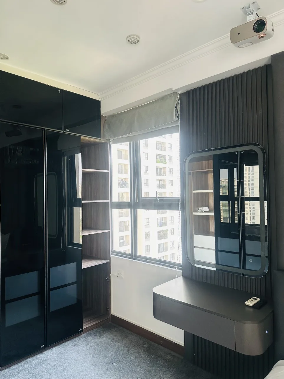 Homestay Dcapital Trần Duy Hưng - Studio Luxury Lake View