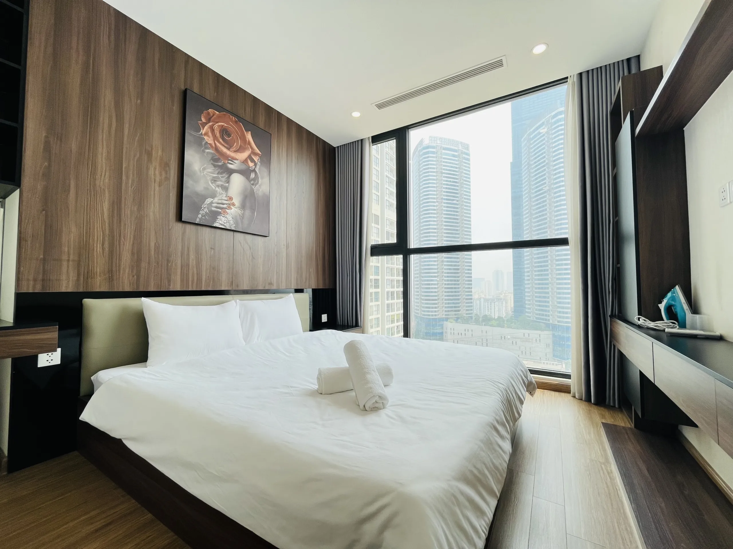 Homestay Vinhomes Sky Lake - Phong cách Vintage 2 Bed room