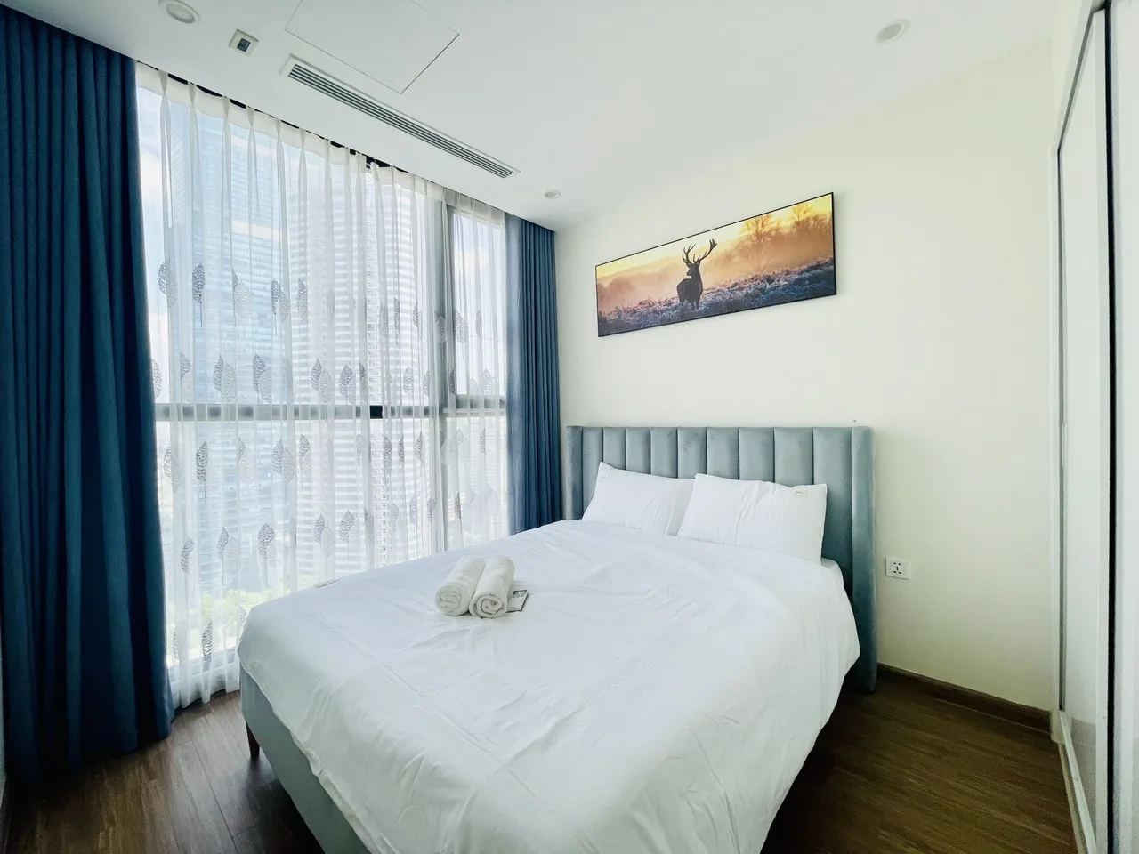 Homestay Vinhomes Sky Lake - 2N View KangNam Luxury