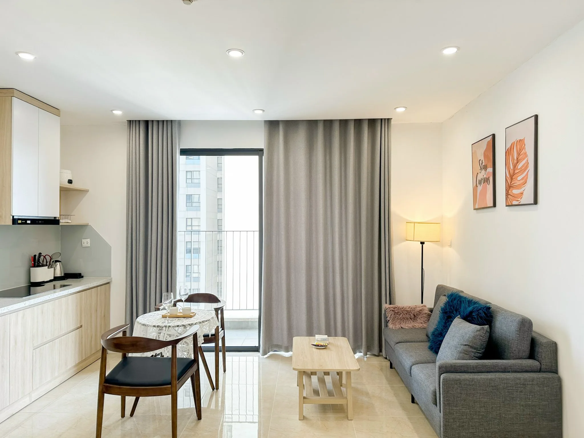 Căn hộ dịch vụ D'Capital Trần Duy Hưng Luxury