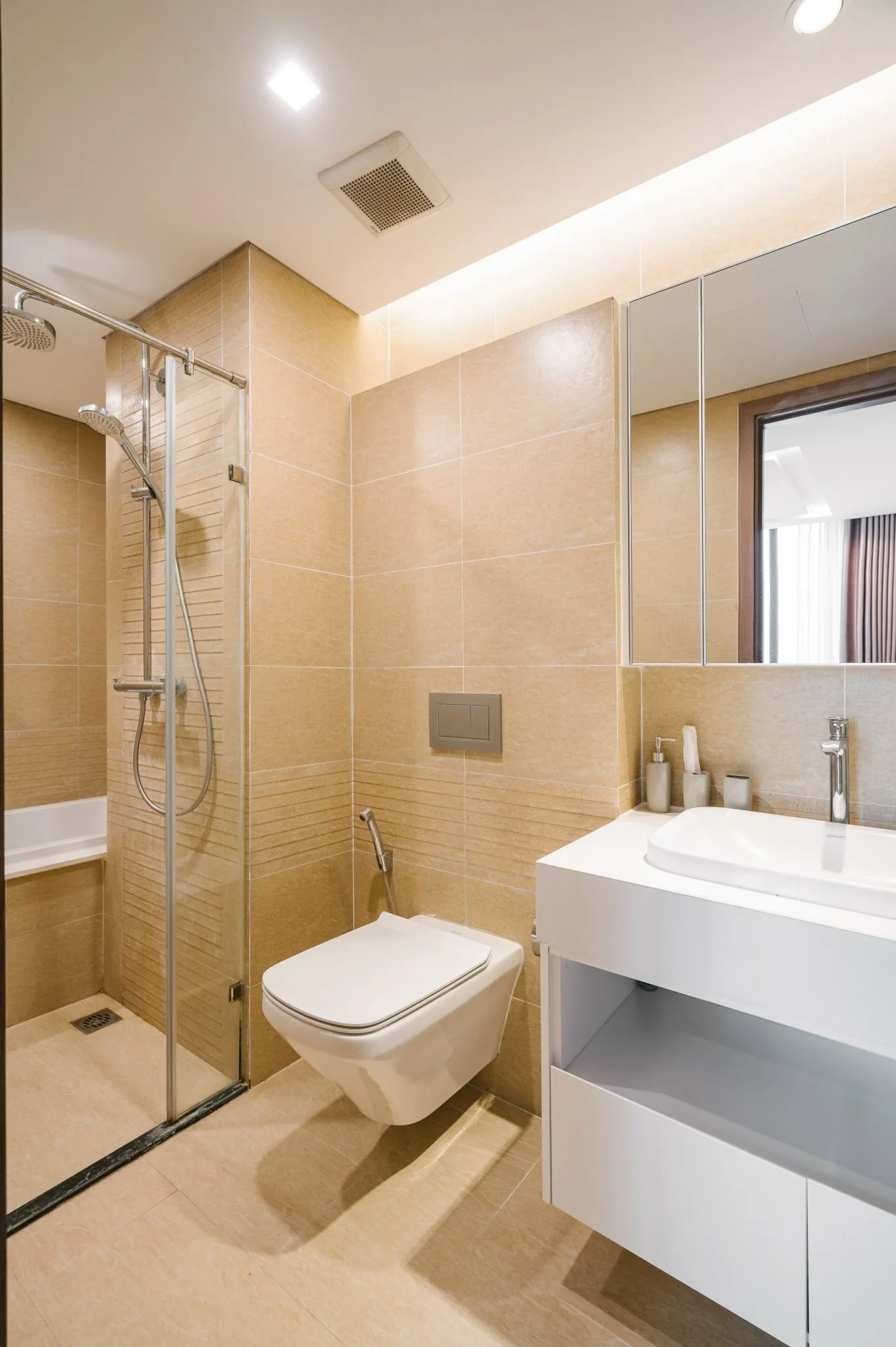 Homestay Vinhomes Metropolis Liễu Giai - Luxury
