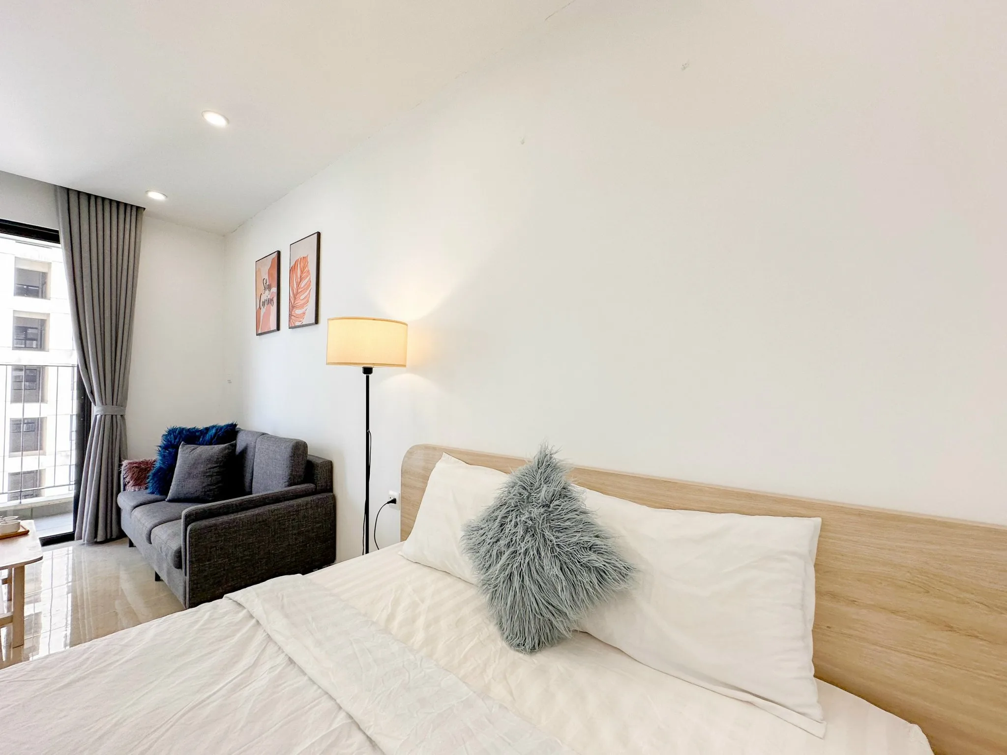 Căn hộ dịch vụ D'Capital Trần Duy Hưng Luxury