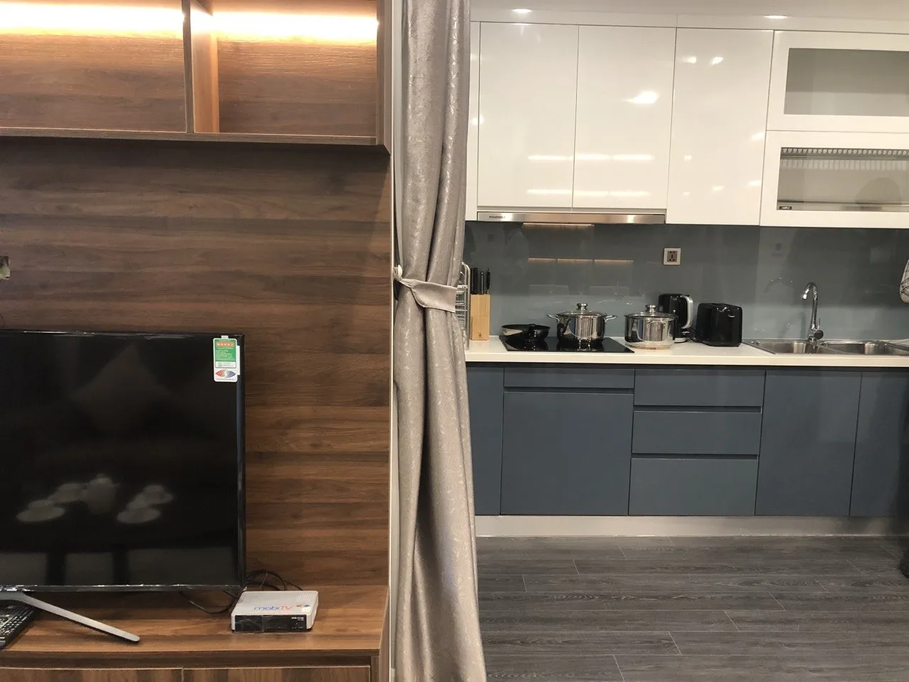 Căn hộ dịch vụ Vinhomes Metropolis Liễu Giai
