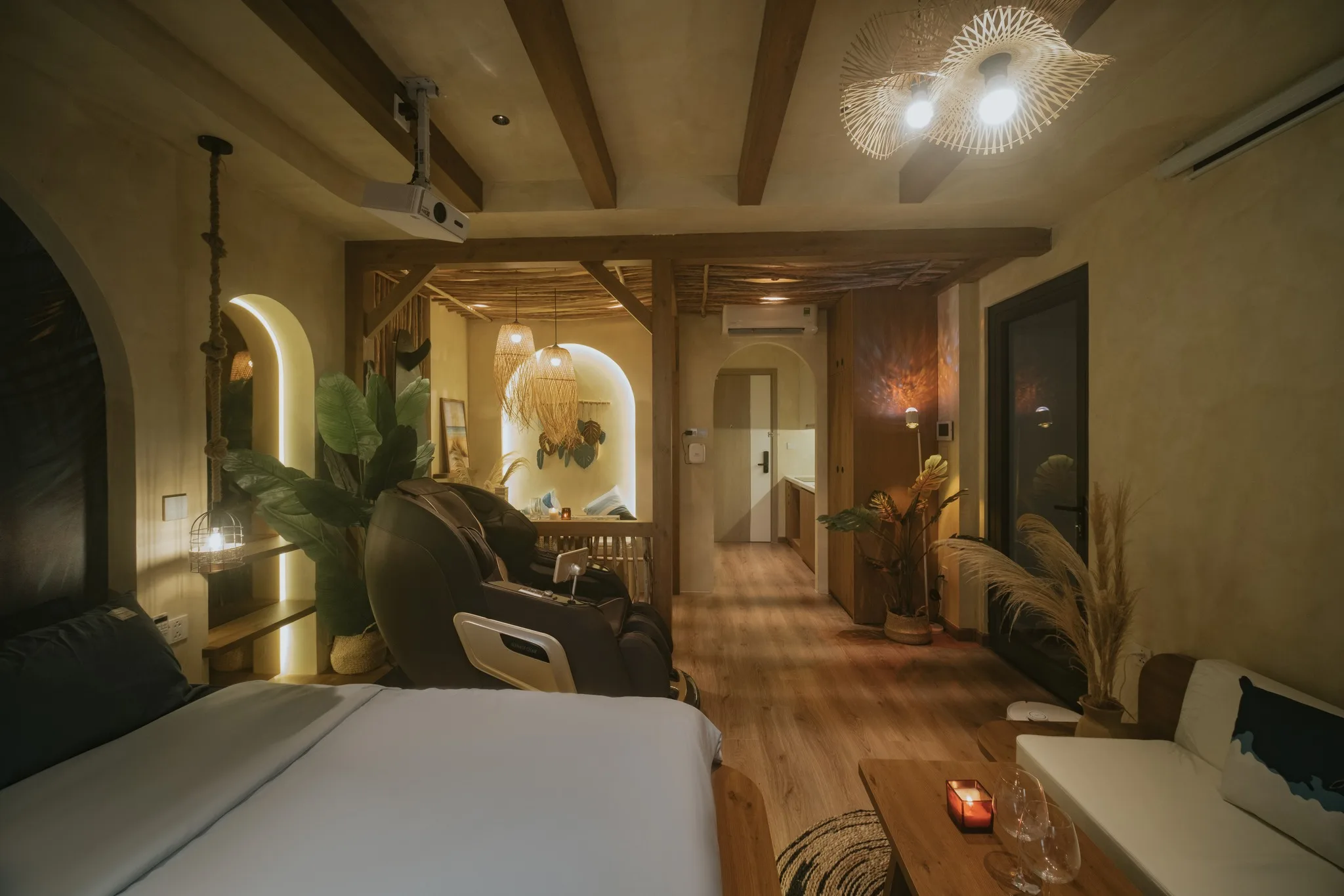 Studio - Có máy chiếu với Ghế Matxa thư giãn