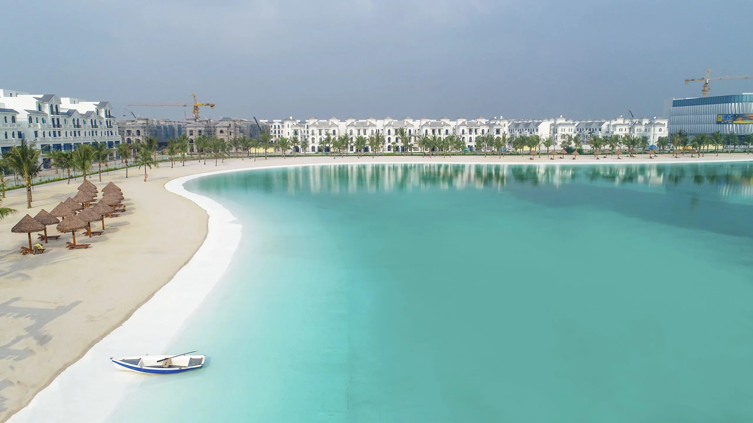 Biển hồ nhân tạo tại Vinhomes Ocean Part