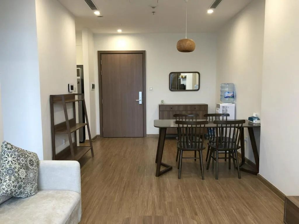 Căn hộ tại Homestay Vinhome Sky Lake sử dụng các gam màu khá trung tính và nhẹ nhàng