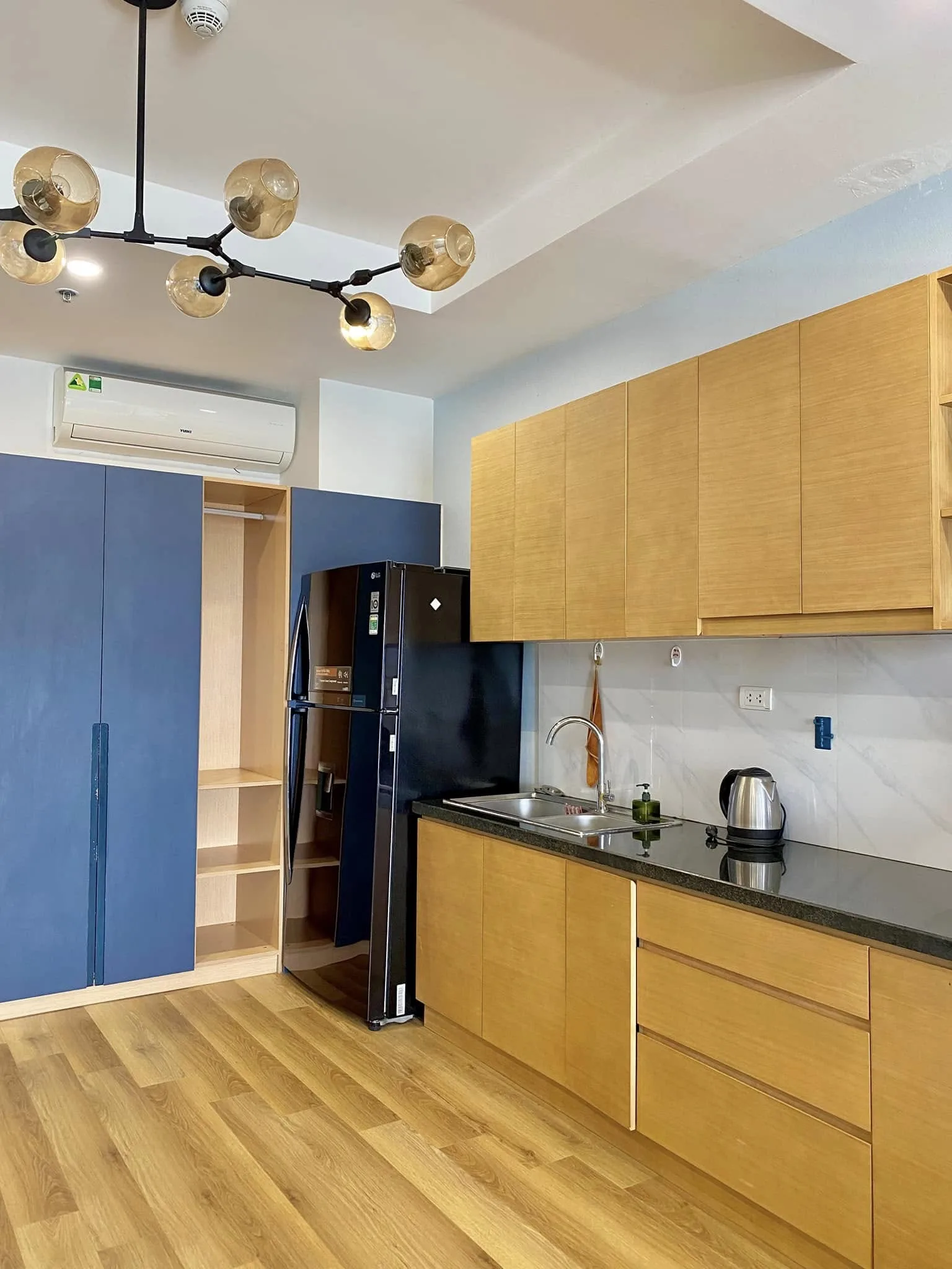 Căn hộ dịch vụ Quy Nhơn - Tòa Khách sạn TMS View Biển