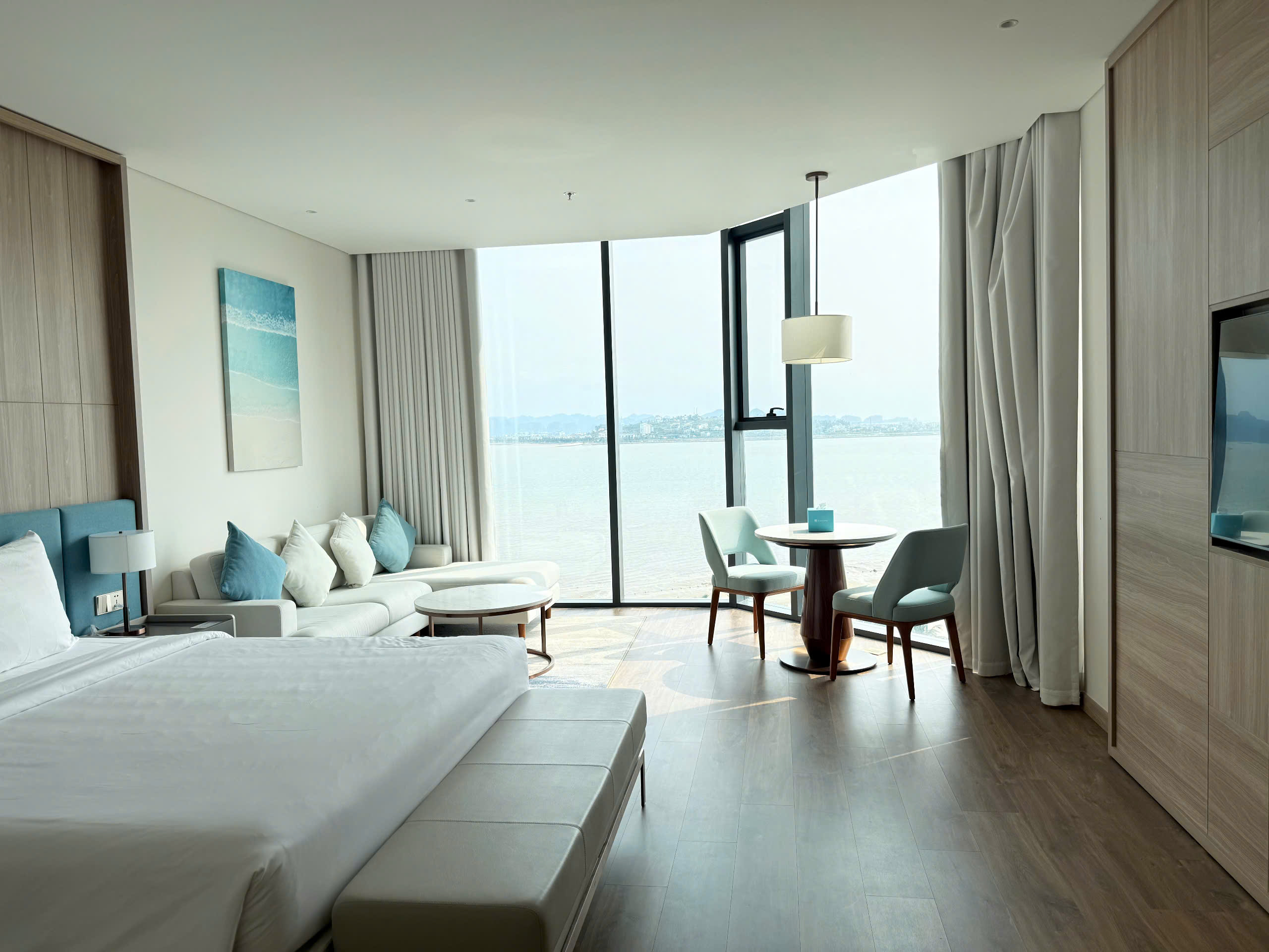 Homestay Alacarte Hạ Long View Biển Giá Tốt – Không Gian Nghỉ Dưỡng Sang Trọng Tại Bãi Cháy