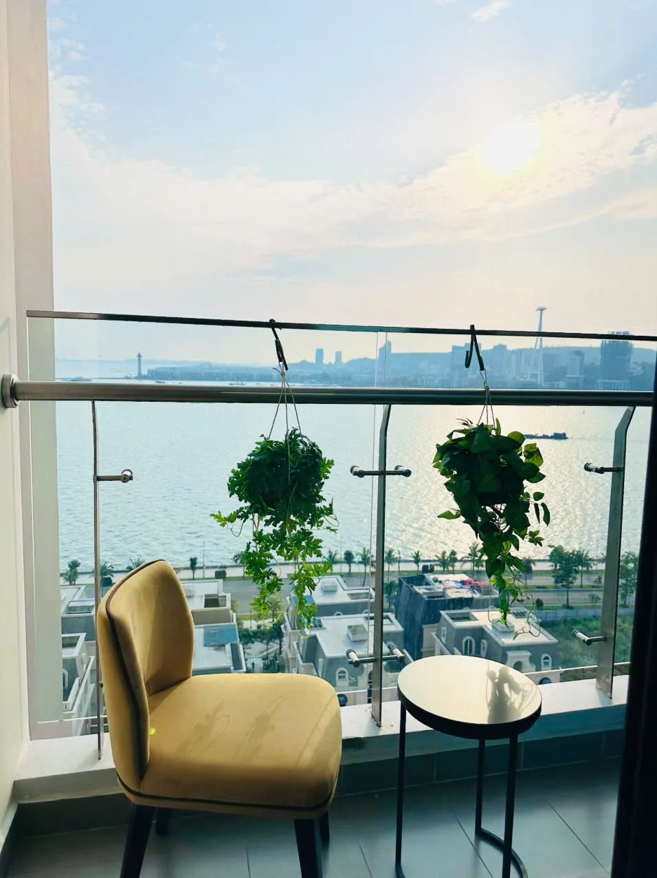 Homestay The Sapphire Hạ Long View Biển