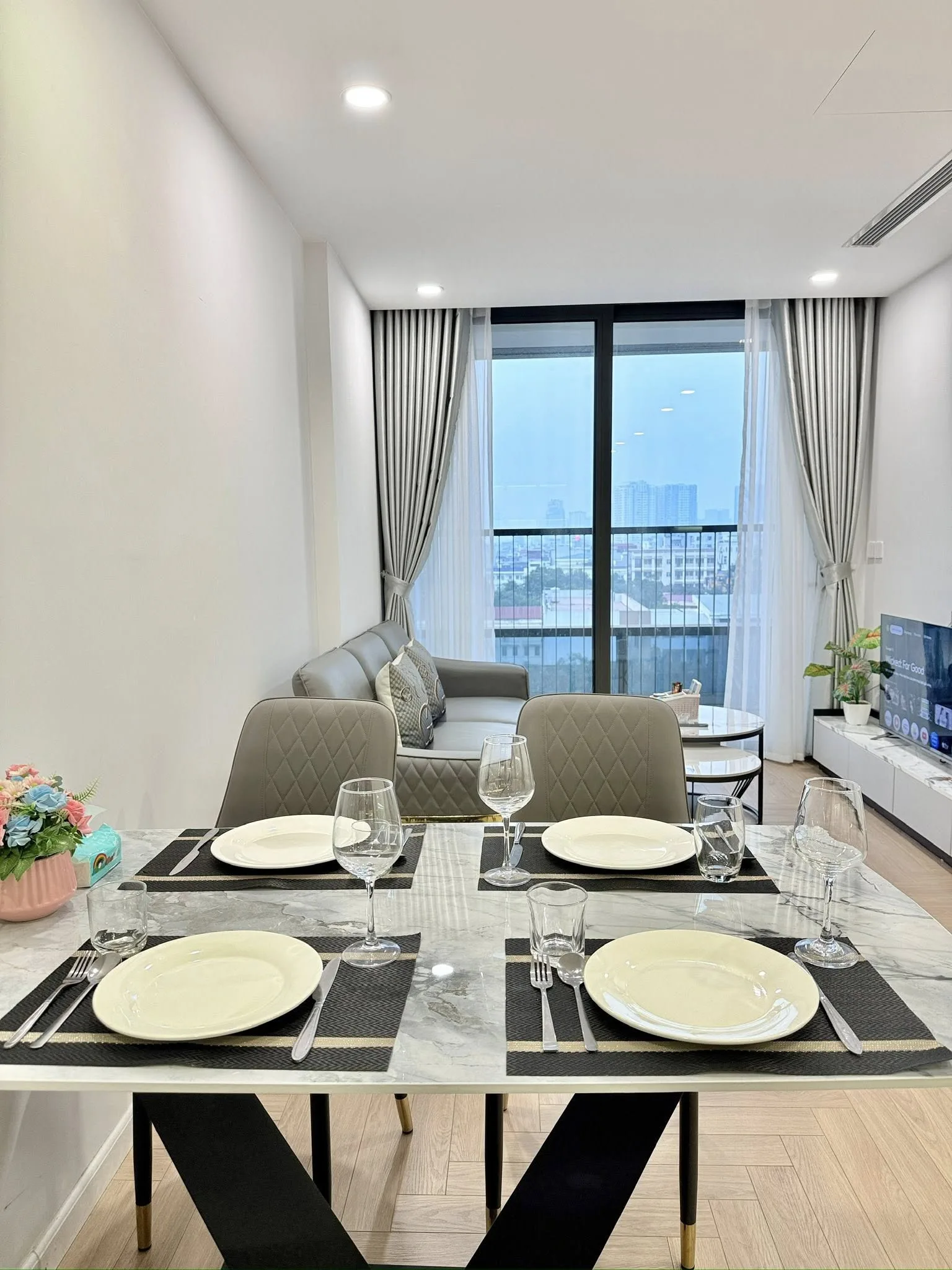 2BR Luxury Apartment + 2WC City View | Homestay The Ninety Complex