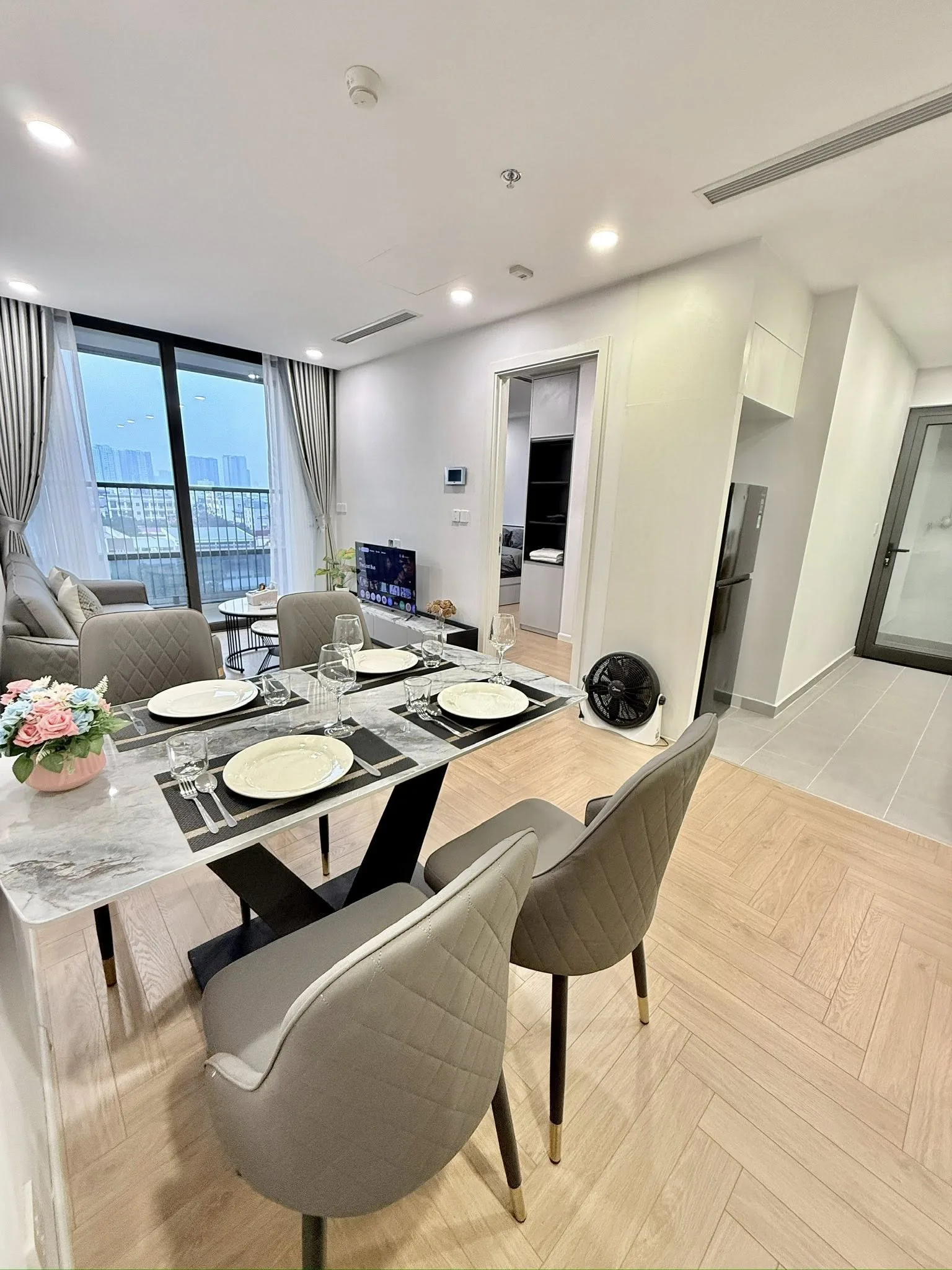2BR Luxury Apartment + 2WC City View | Homestay The Ninety Complex