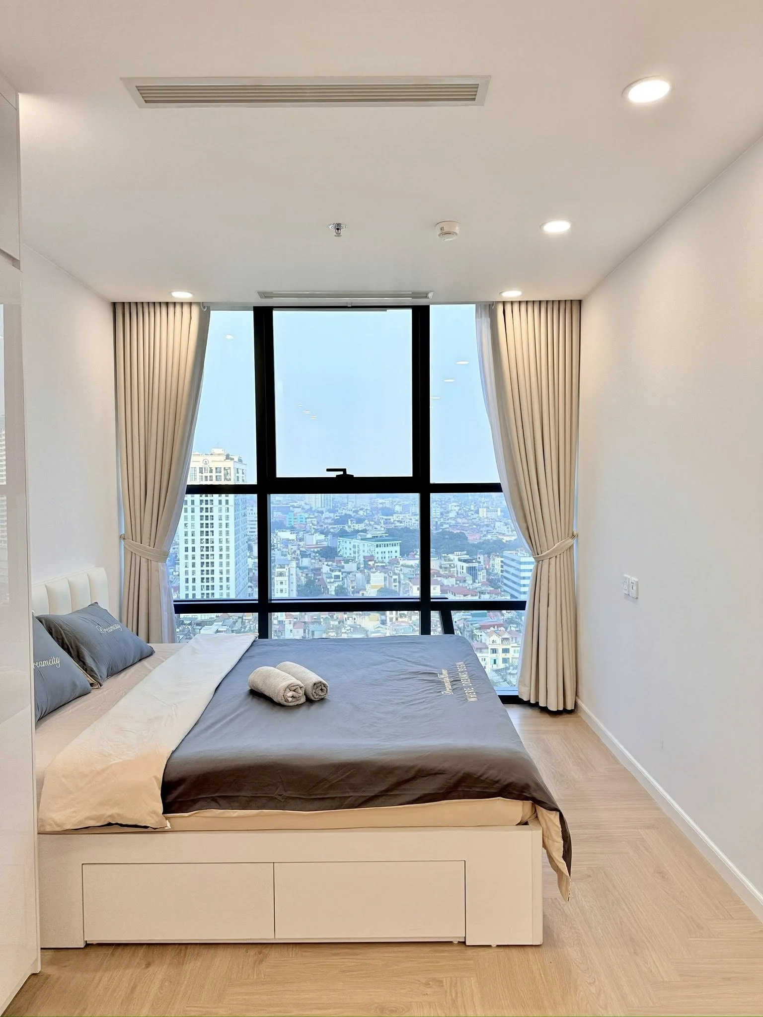 Homestay Royal City – The Ninety Complex Đống Đa