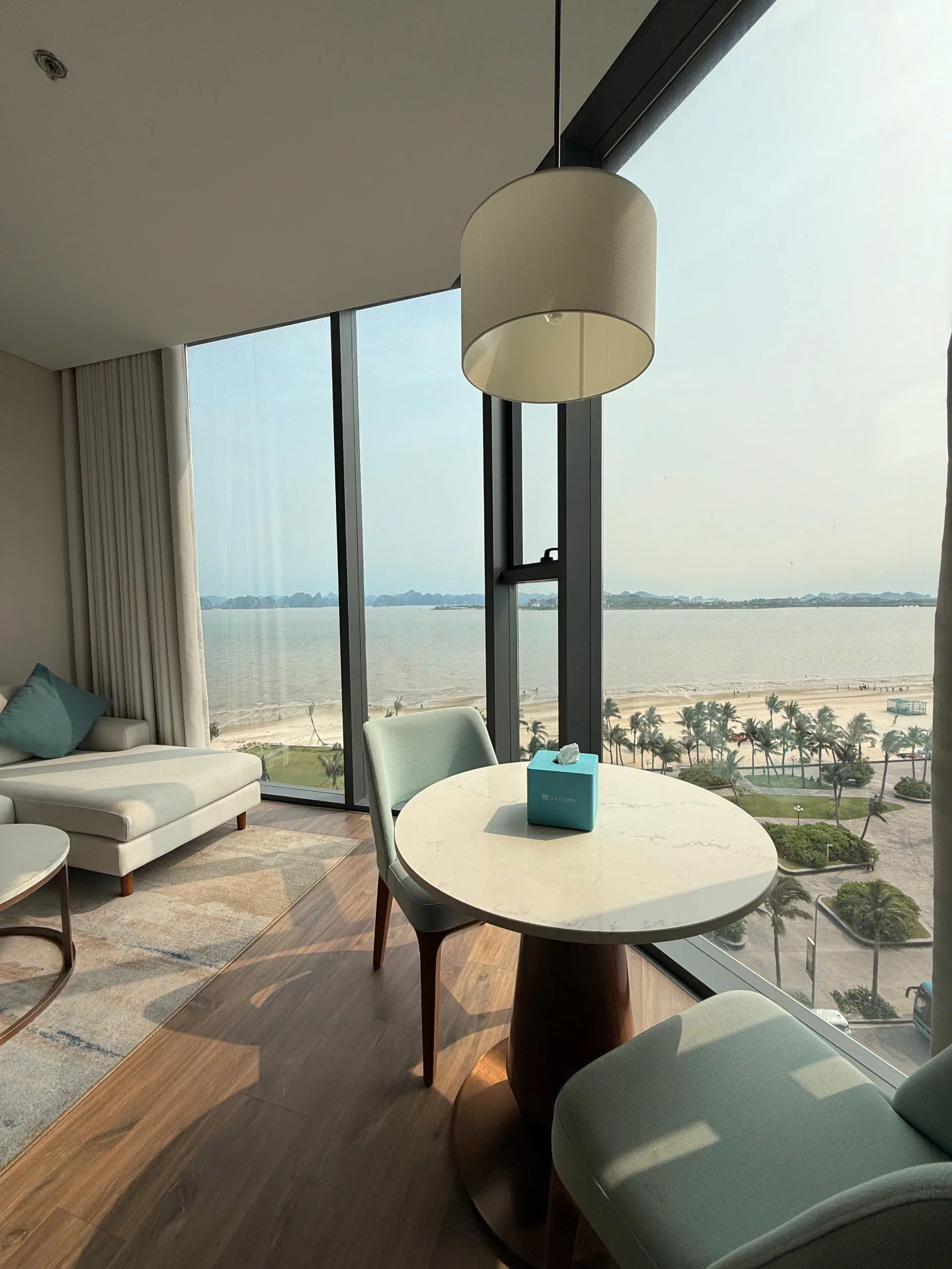 Sun Ocean Homestay A606 View Biển Alacarte Hạ Long