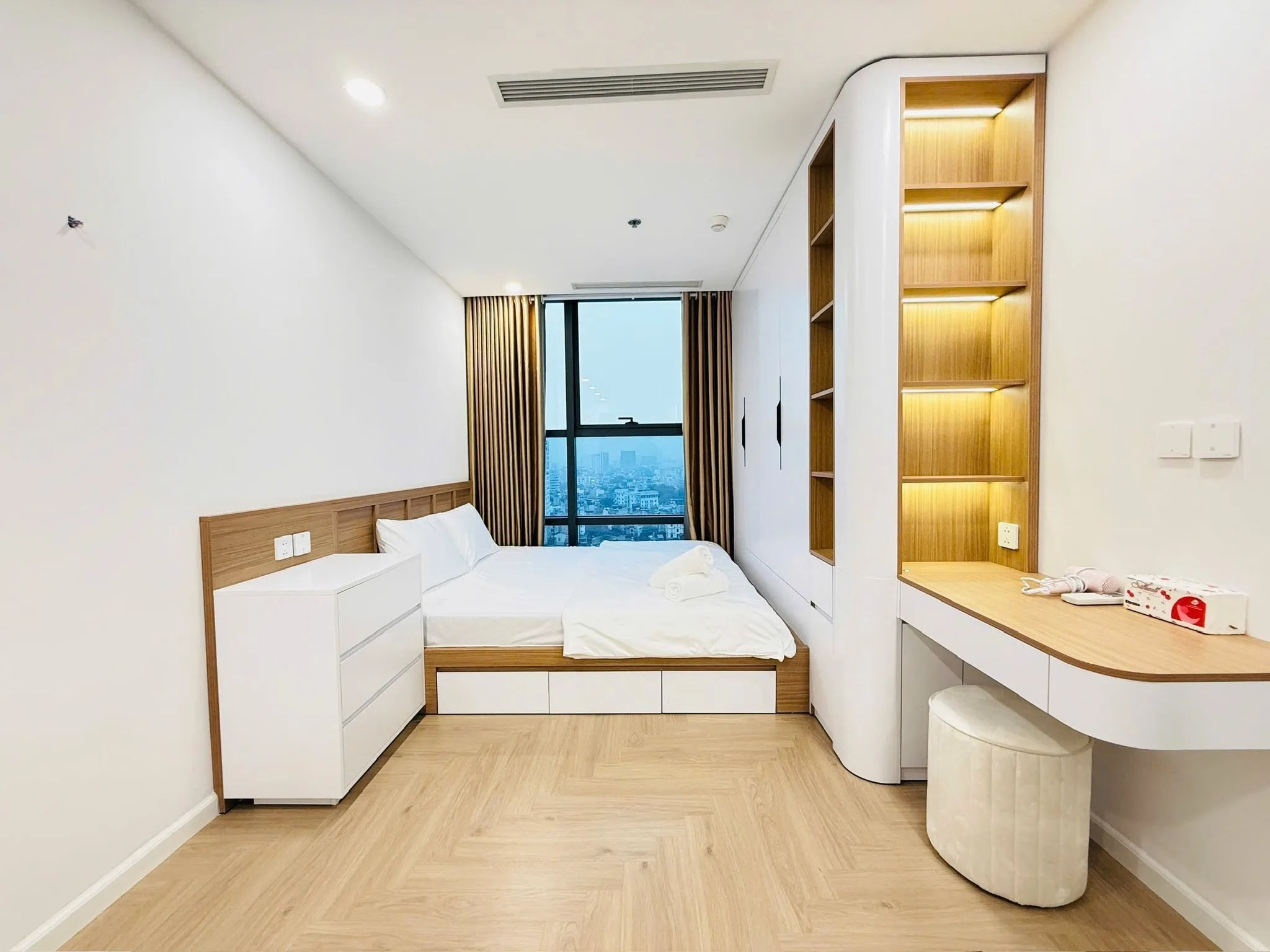 Homestay Đường Láng View Đẹp The Ninety