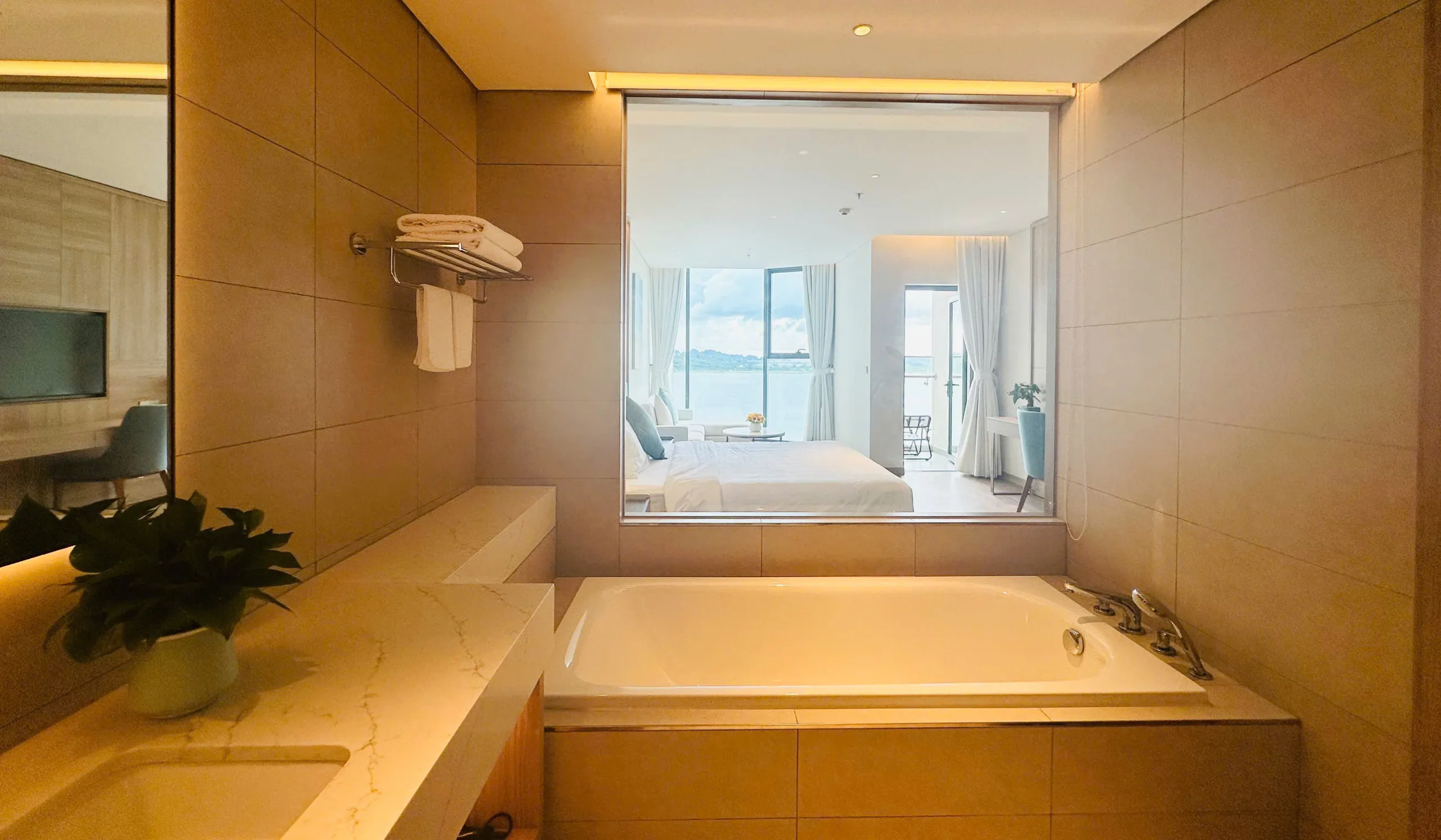 Homestay View Biển B1202 Alacarte Hạ Long