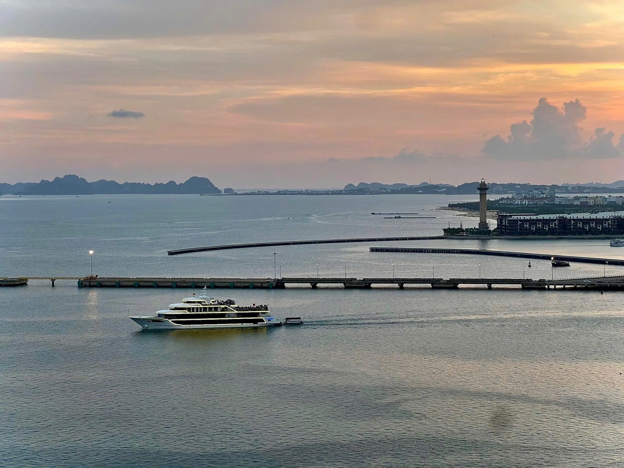 The Sapphire Hạ Long Sea View Apartment 2 BED ROOM