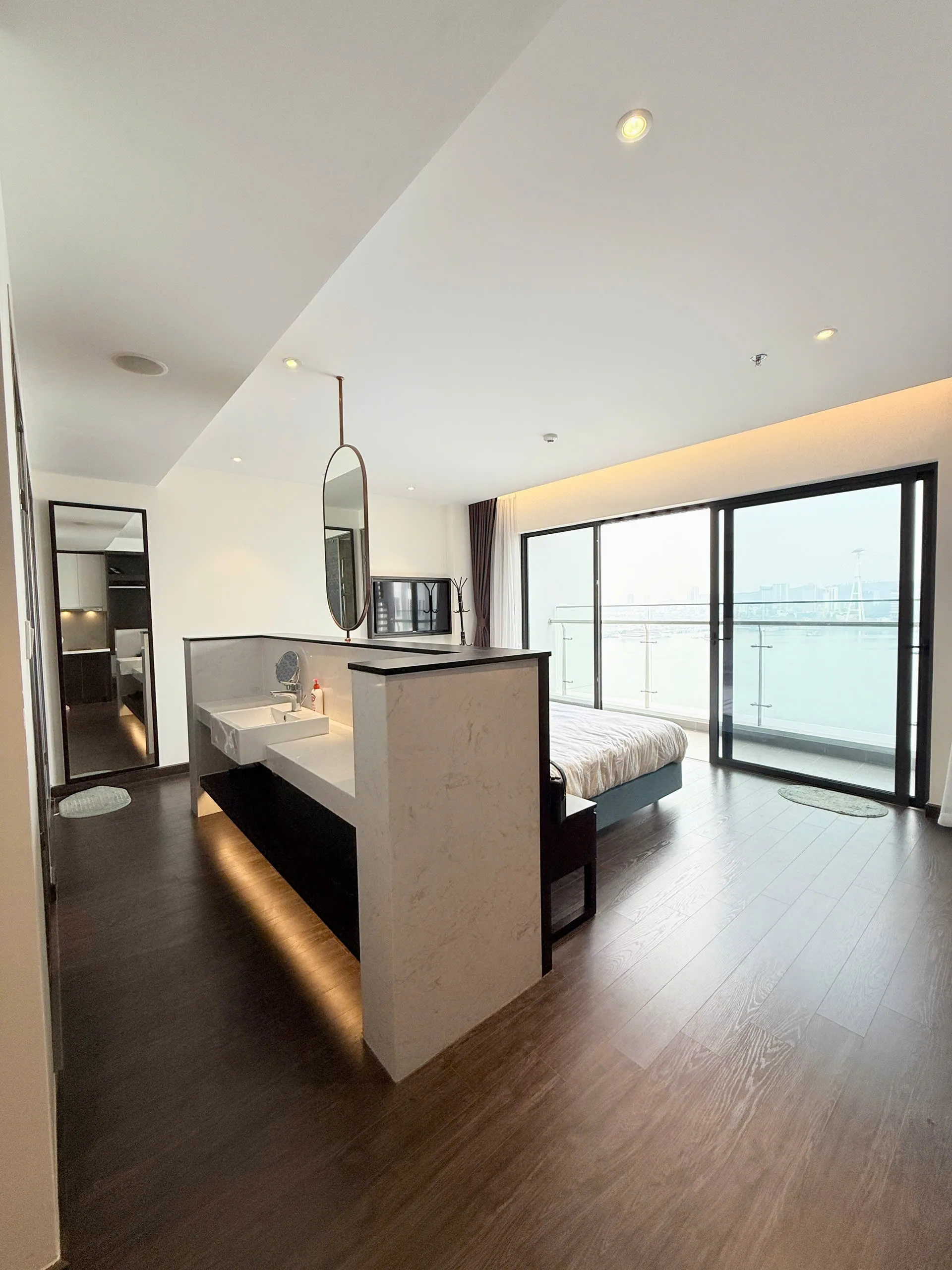 Sun Homestay The Sapphire Hạ Long View Biển