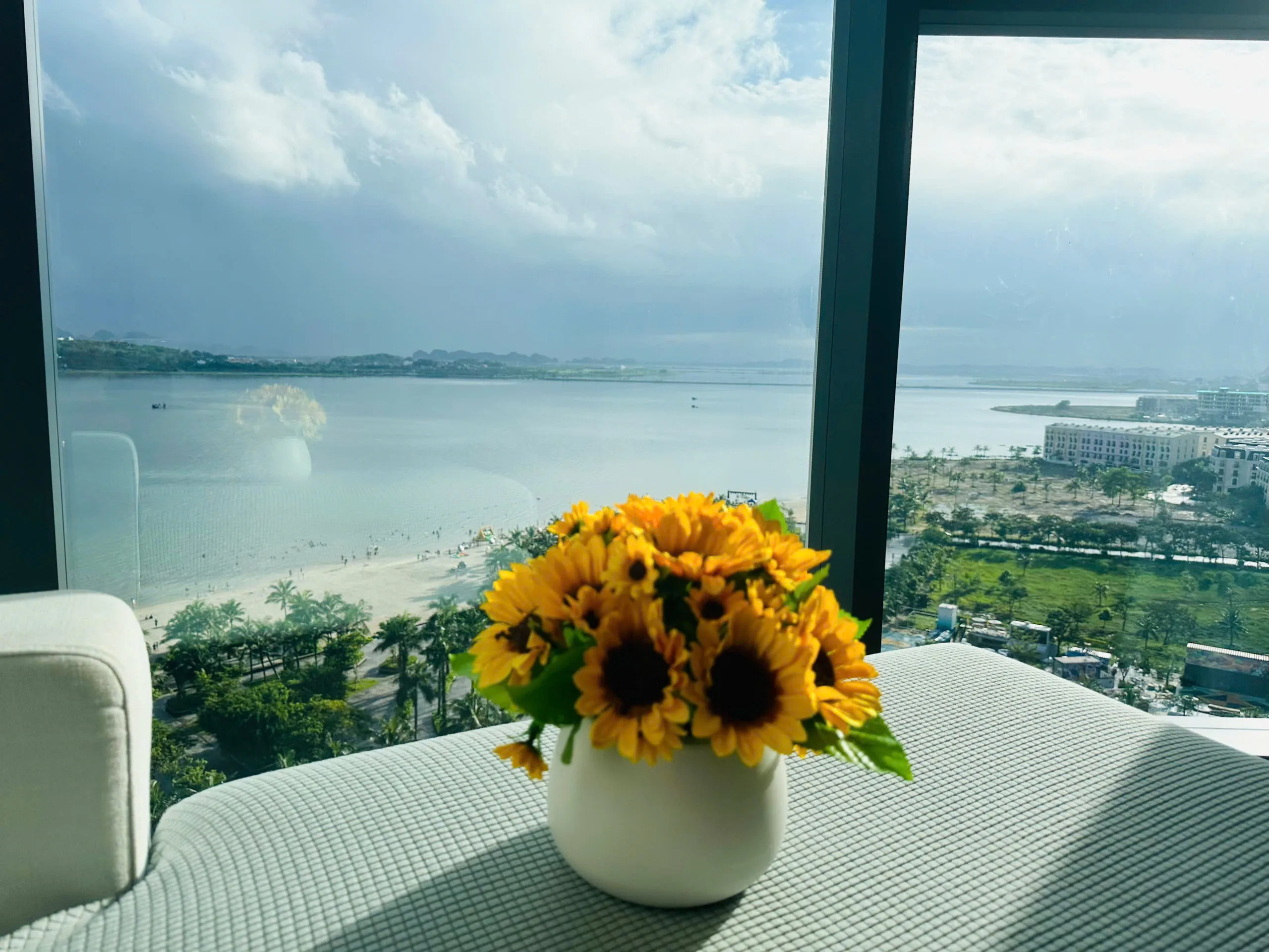 Homestay View Biển B1202 Alacarte Hạ Long